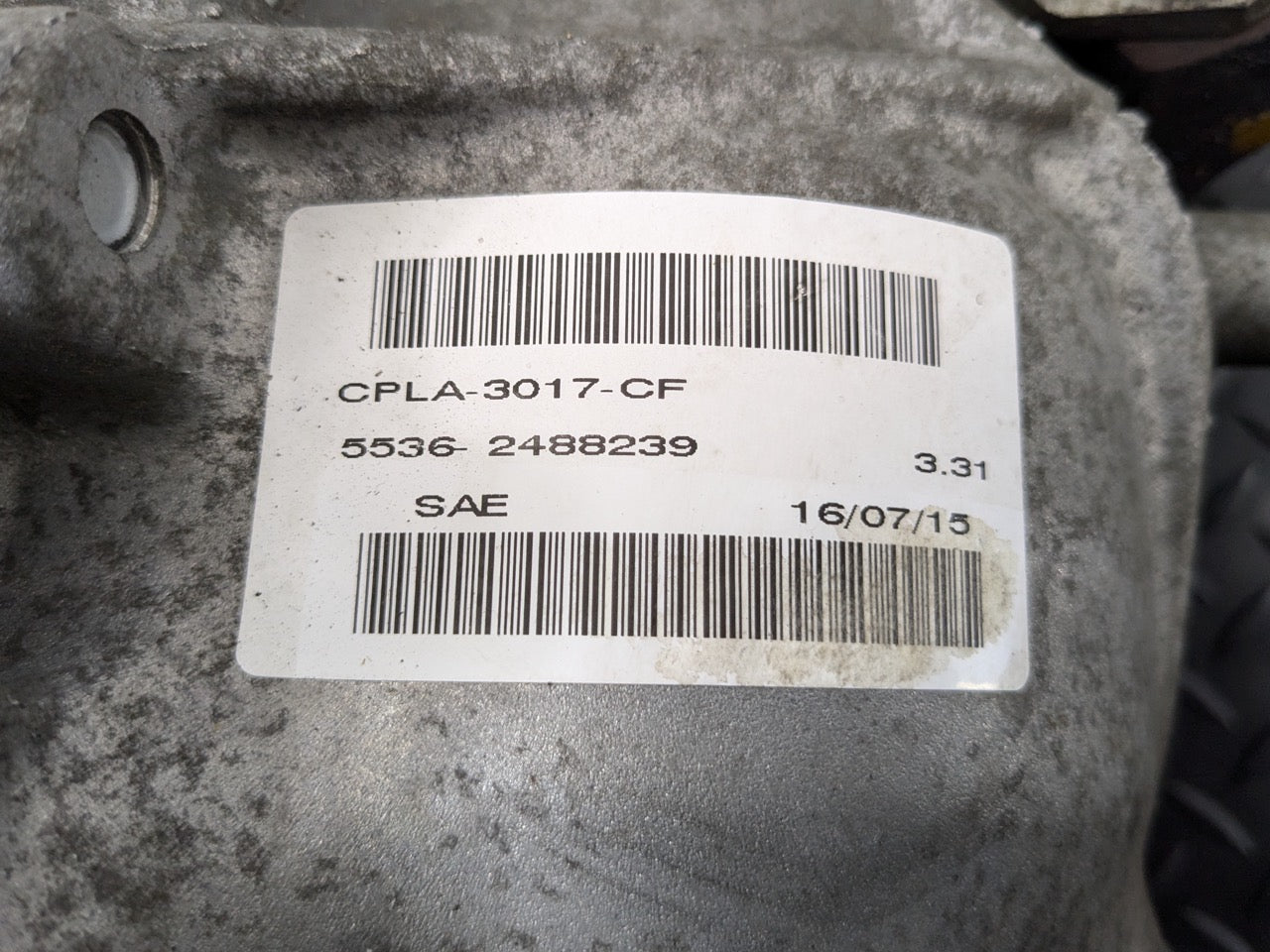 2013 - 2017 LAND ROVER RANGE ROVER OEM FRONT DIFFERENTIAL AXLE CARRIER ASSEMBLY