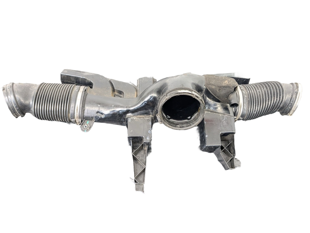 13 - 17 LAND ROVER RANGE RANGE ROVER OEM ENGINE INTAKE CLEANER AIR HOSE TUBE