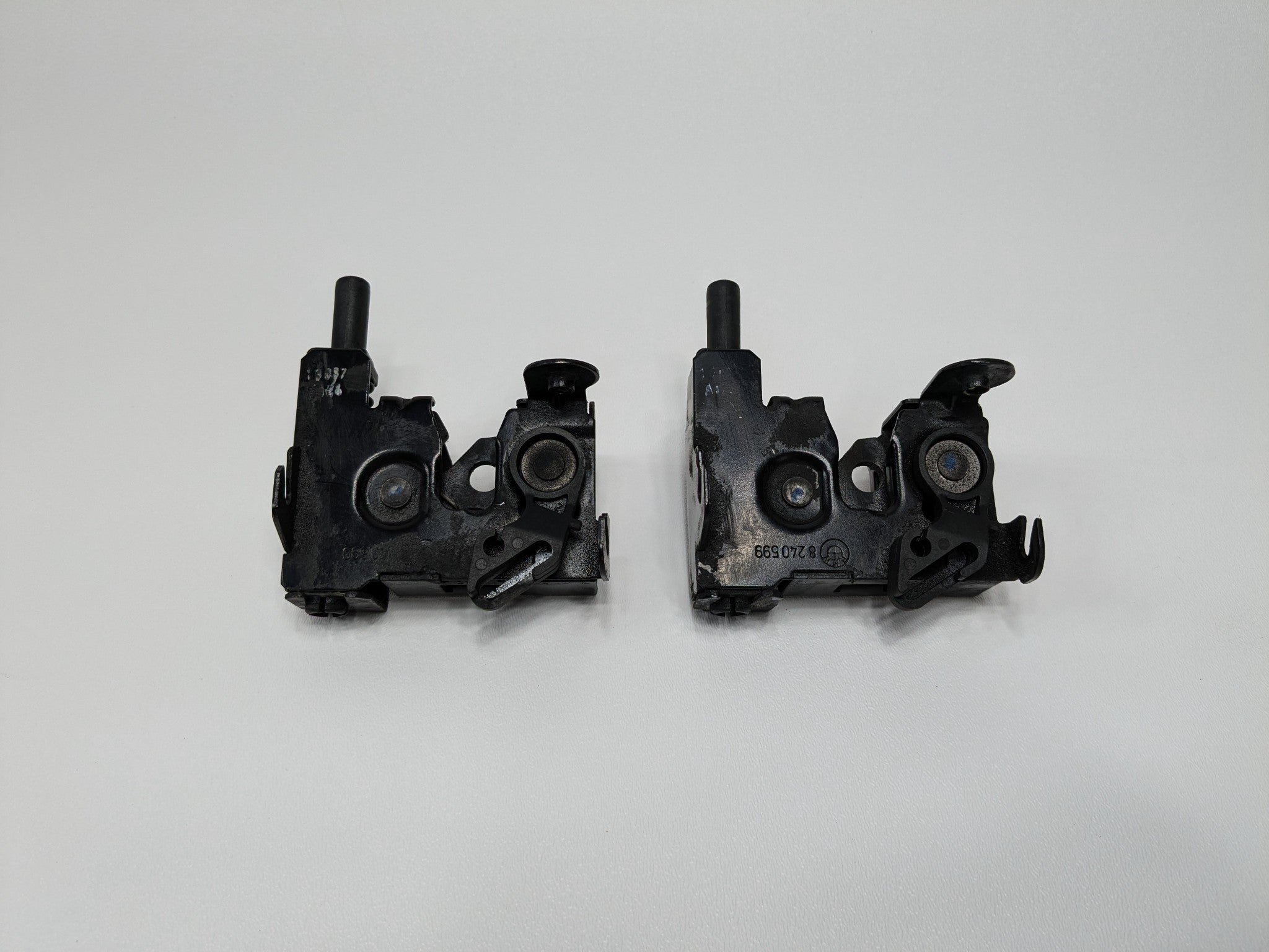 06 - 08 OEM BMW 750LI FRONT LEFT AND RIGHT SIDE HOOD BONNET LOCK LATCH ACTUATOR