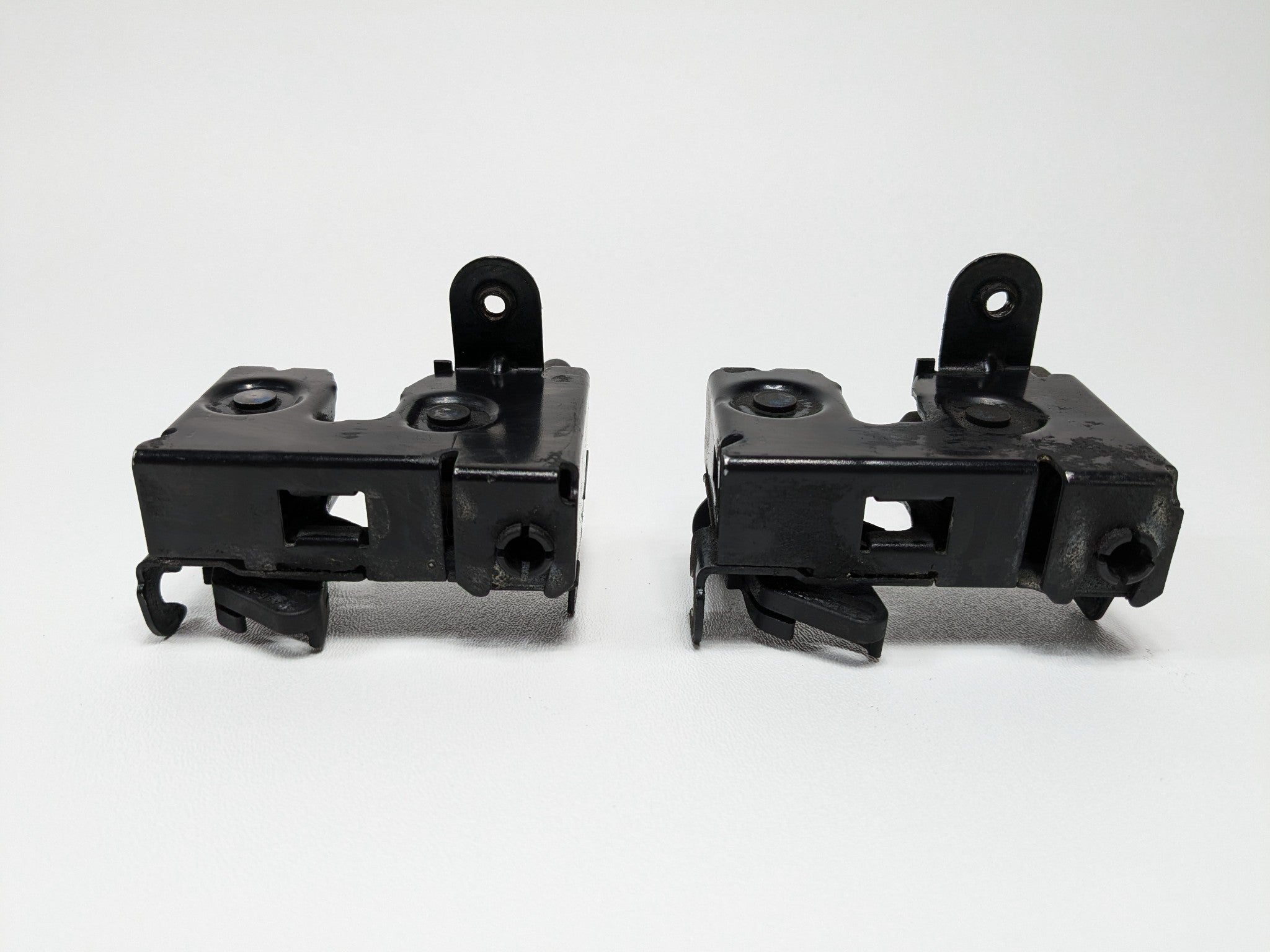 06 - 08 OEM BMW 750LI FRONT LEFT AND RIGHT SIDE HOOD BONNET LOCK LATCH ACTUATOR