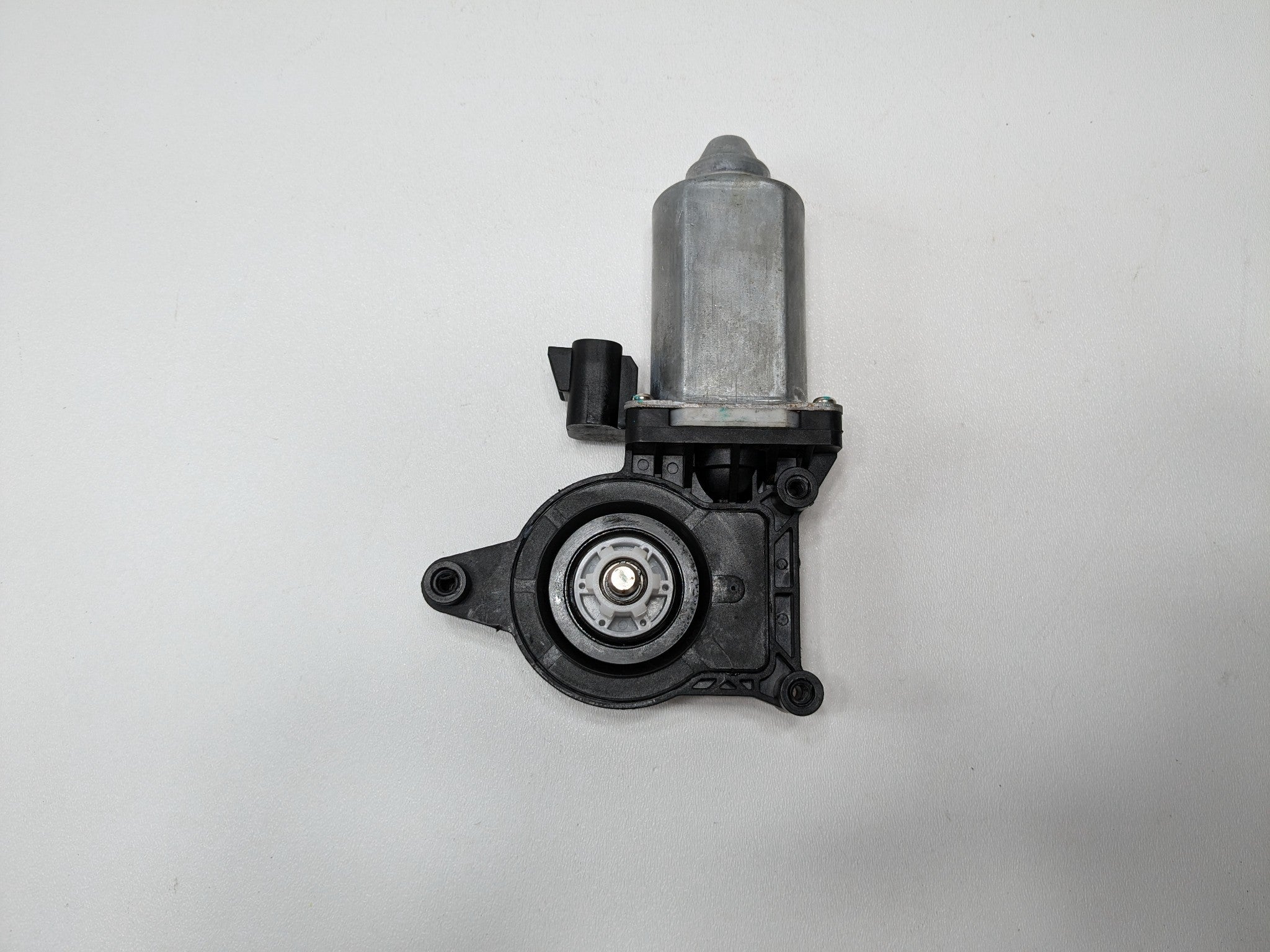 02 - 09 OEM CHEVROLET TRAILBLAZER FRONT LEFT DRIVER SIDE DOOR POWER WINDOW MOTOR