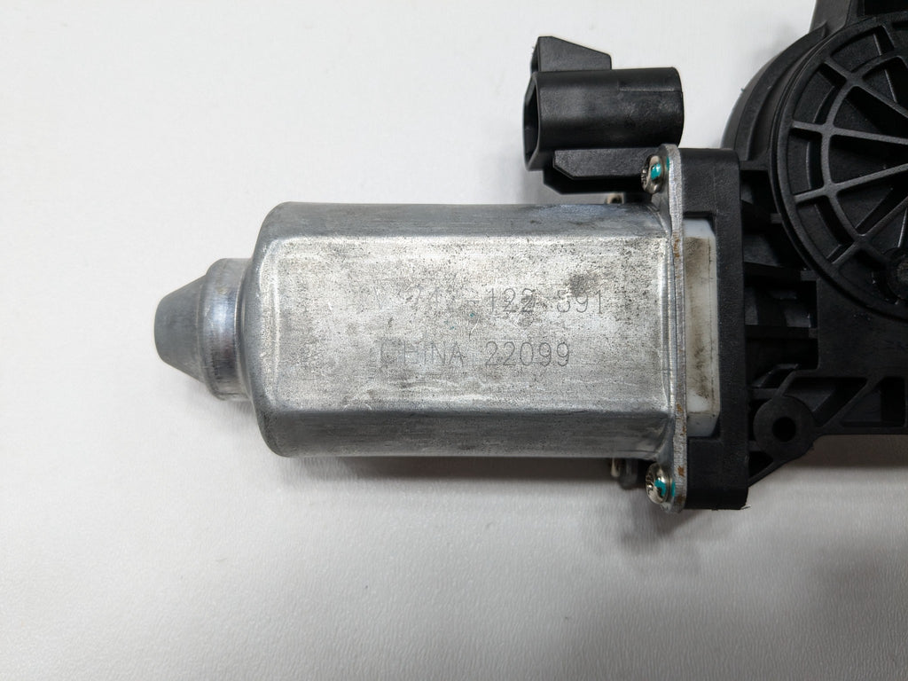 02 - 09 OEM CHEVROLET TRAILBLAZER FRONT LEFT DRIVER SIDE DOOR POWER WINDOW MOTOR