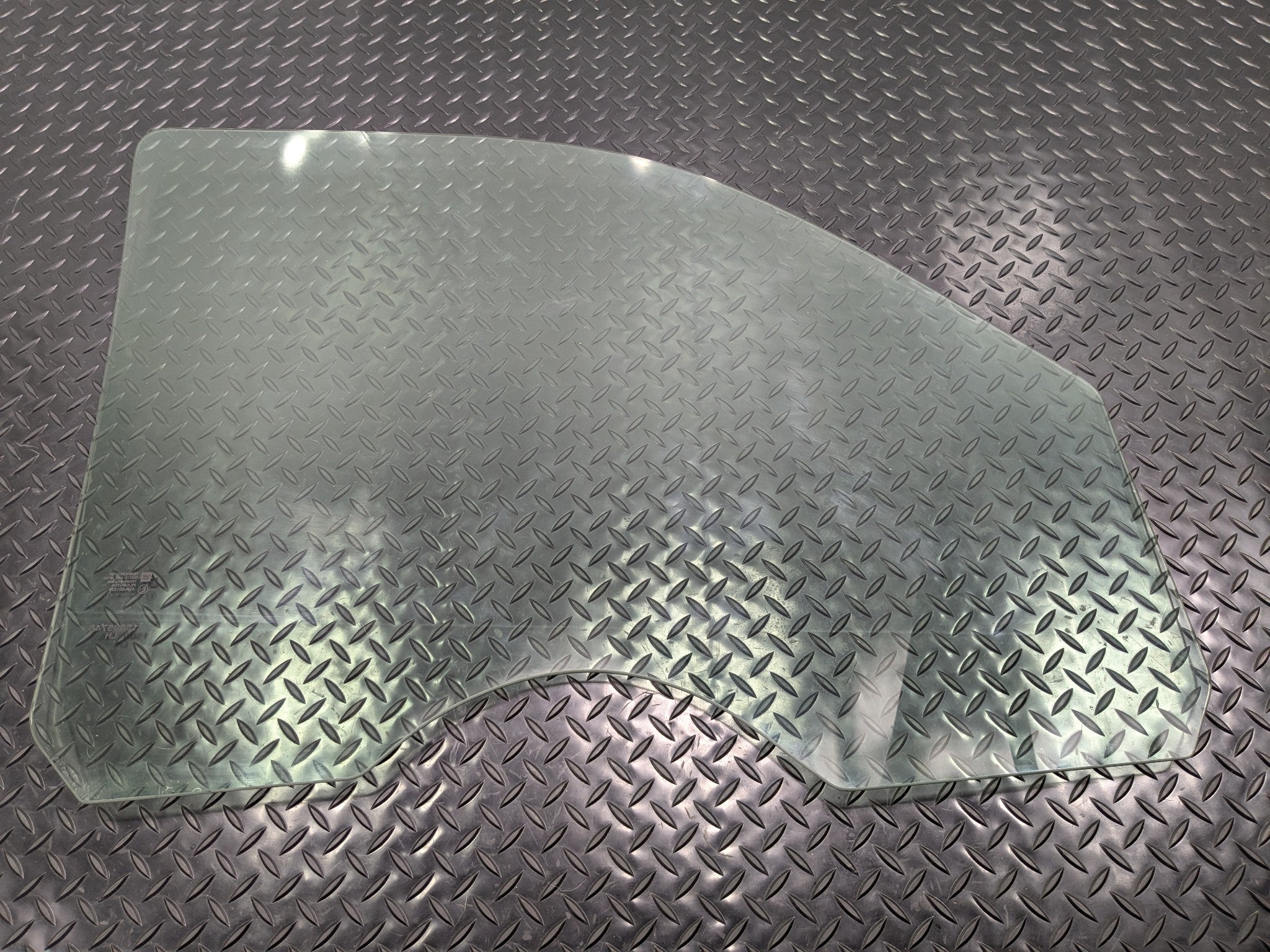02 - 09 OEM CHEVROLET TRAILBLAZER FRONT LEFT DRIVER SIDE DOOR GLASS WINDOW