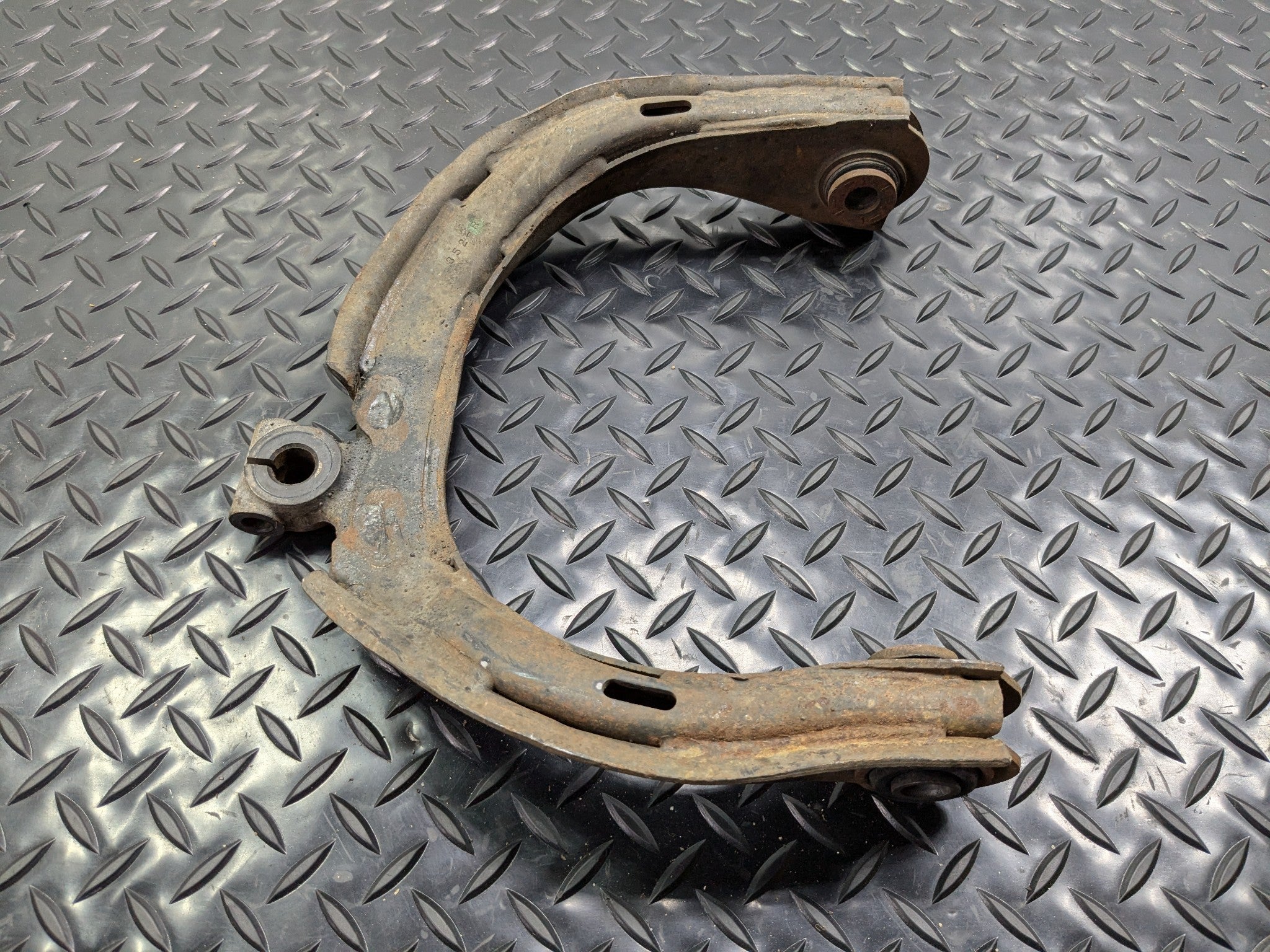 02 - 09 OEM CHEVROLET TRAILBLAZER FRONT RIGHT PASSENGER SIDE UPPER CONTROL ARM
