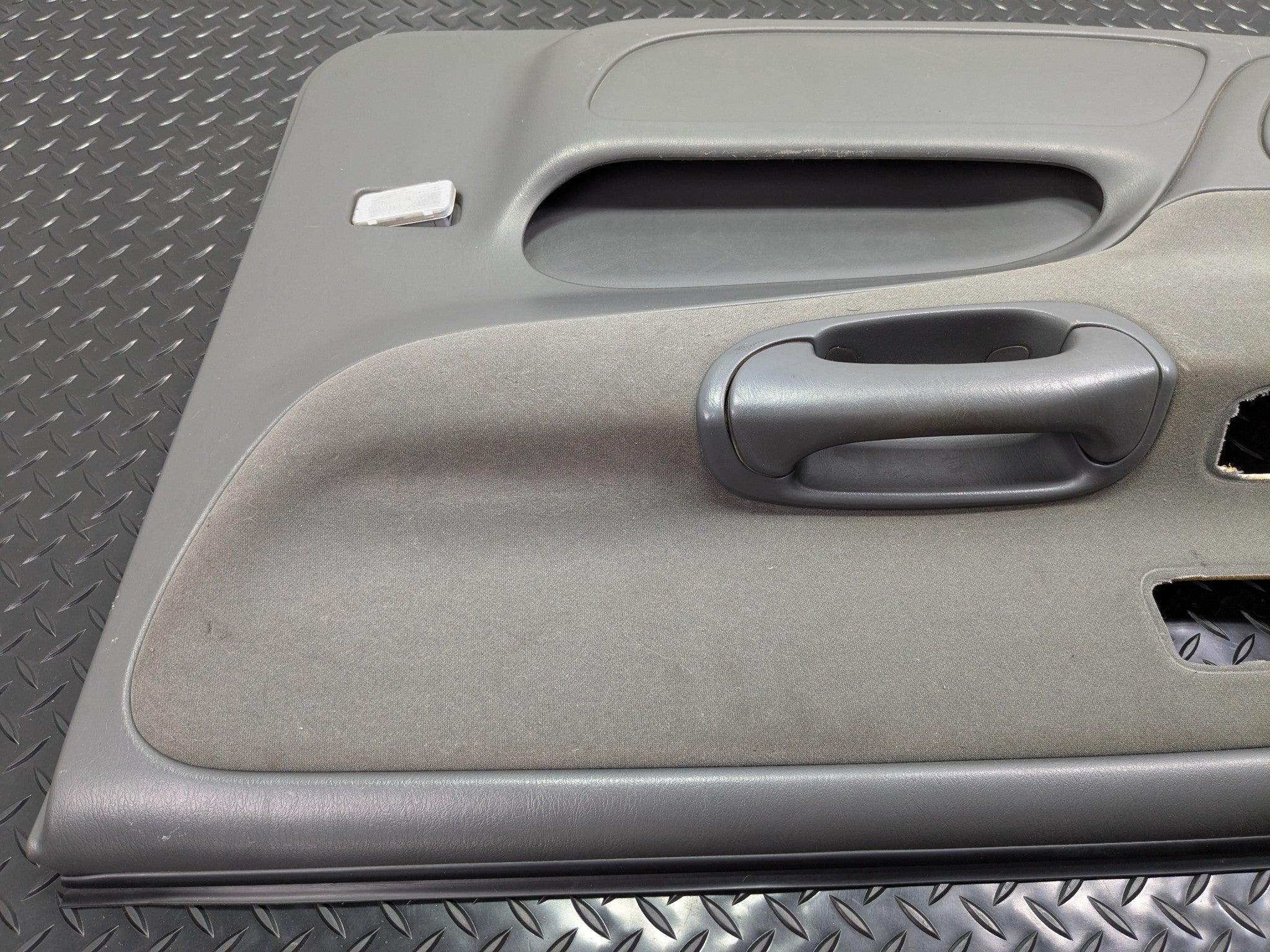 05 - 06 OEM TOYOTA TUNDRA FRONT RIGHT PASSENGER INTERIOR DOOR TRIM PANEL GRAY