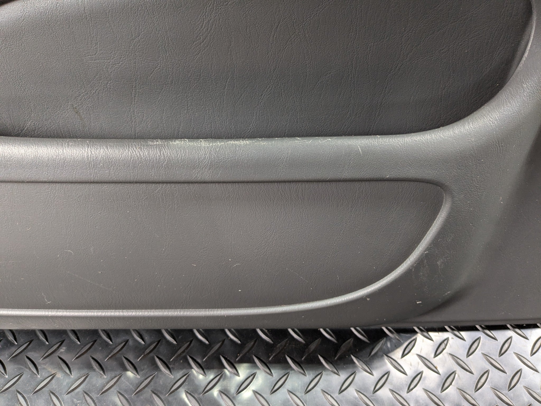 05 - 06 OEM TOYOTA TUNDRA FRONT RIGHT PASSENGER INTERIOR DOOR TRIM PANEL GRAY