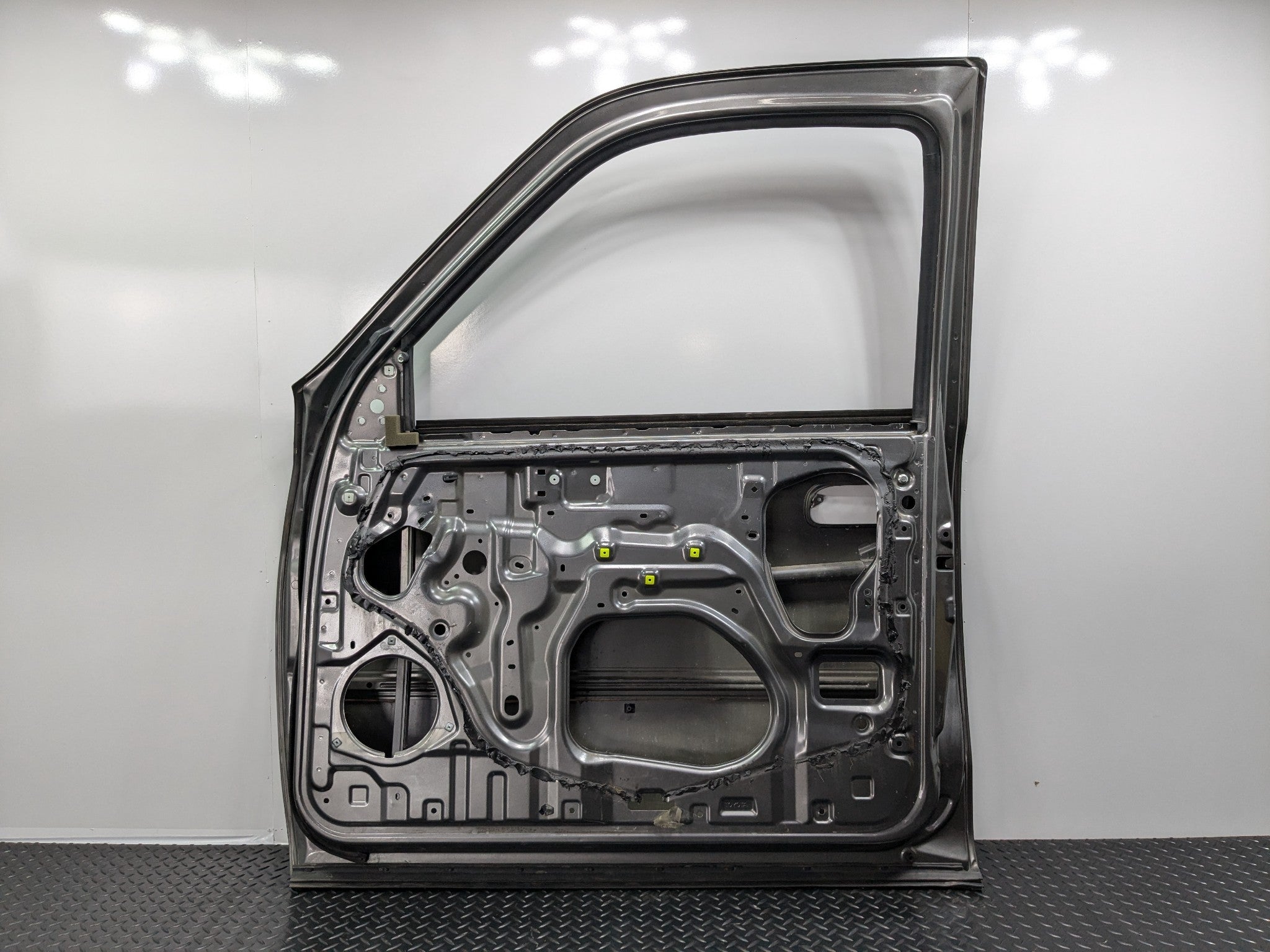 05 - 06 OEM TOYOTA TUNDRA FRONT RIGHT PASSENGER SIDE DOOR SHELL MERCURIO GREY