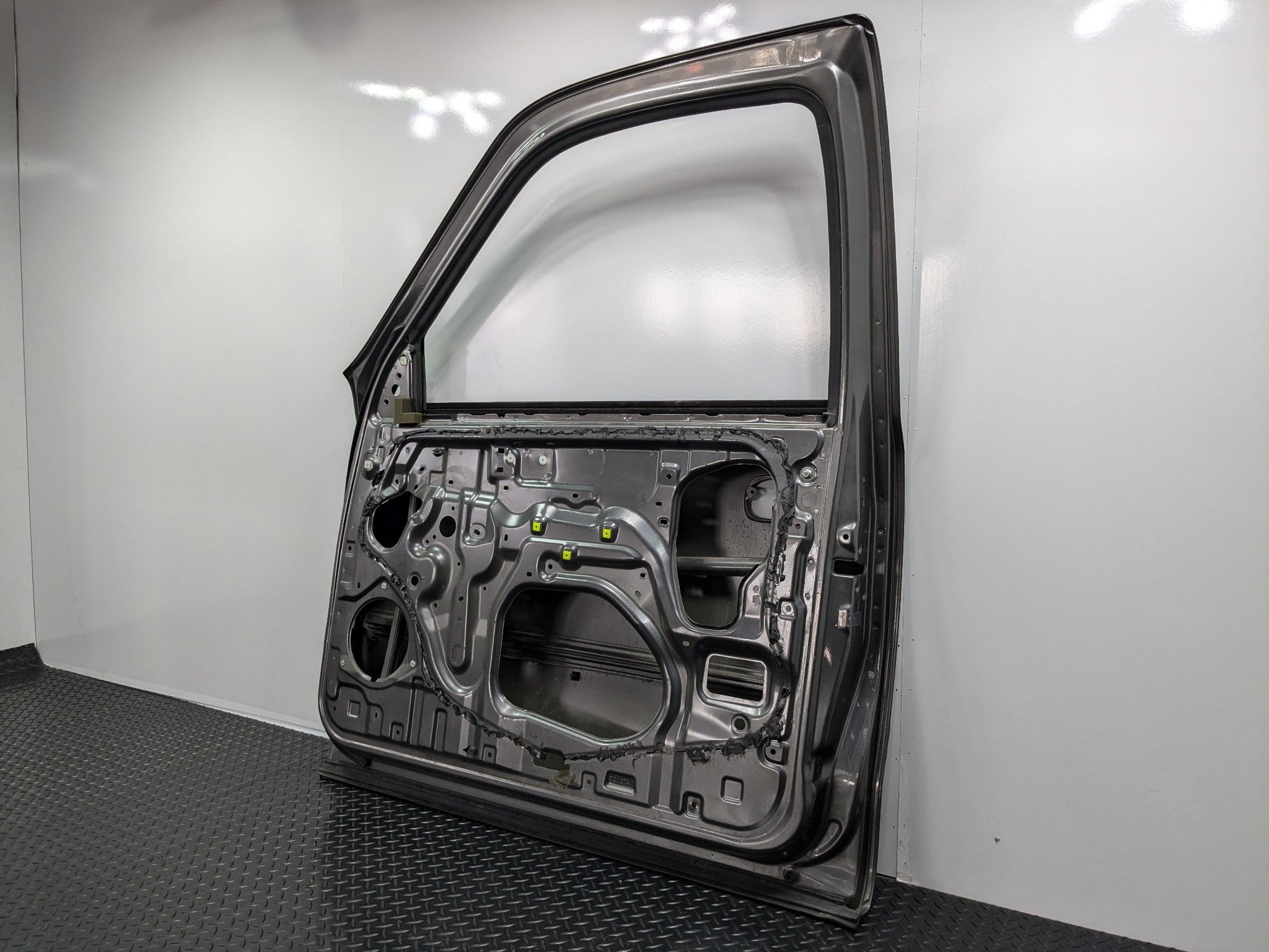 05 - 06 OEM TOYOTA TUNDRA FRONT RIGHT PASSENGER SIDE DOOR SHELL MERCURIO GREY
