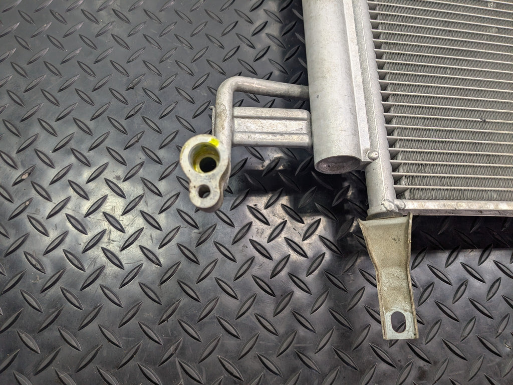 2005 - 2007 OEM NISSAN ARMADA AC AIR CONDITIONING CONDENSER RADIATOR ASSEMBLY