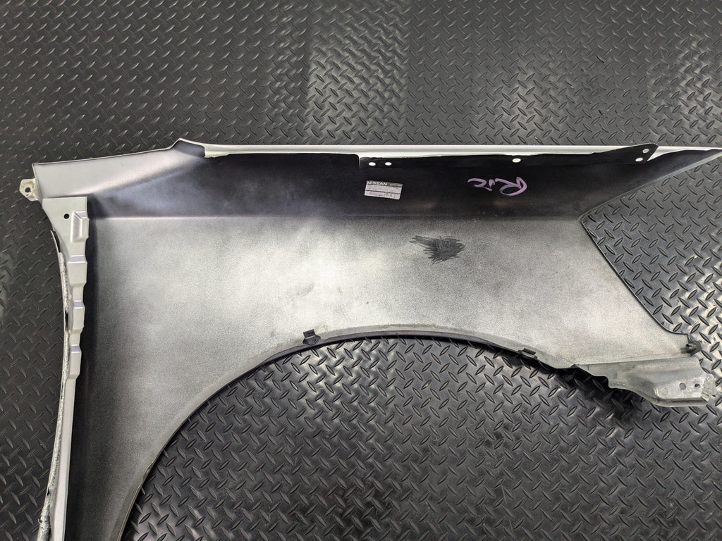 2005 - 2007 OEM NISSAN ARMADA FRONT LEFT DRIVER SIDE FENDER COVER PANEL ASSEMBLY