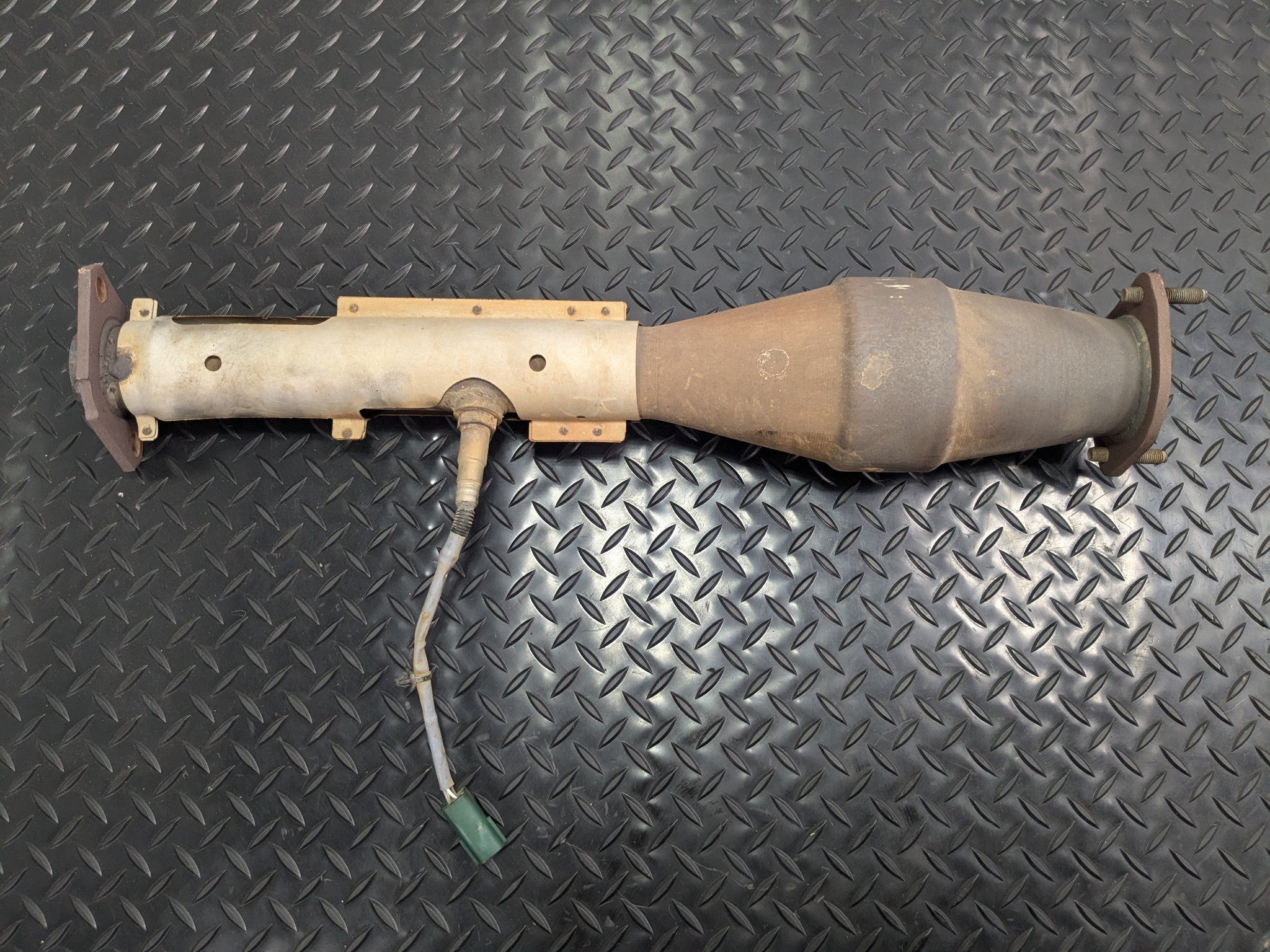 2005 - 2007 OEM NISSAN ARMADA RIGHT PASSENGER SIDE EXHAUST DOWNPIPE