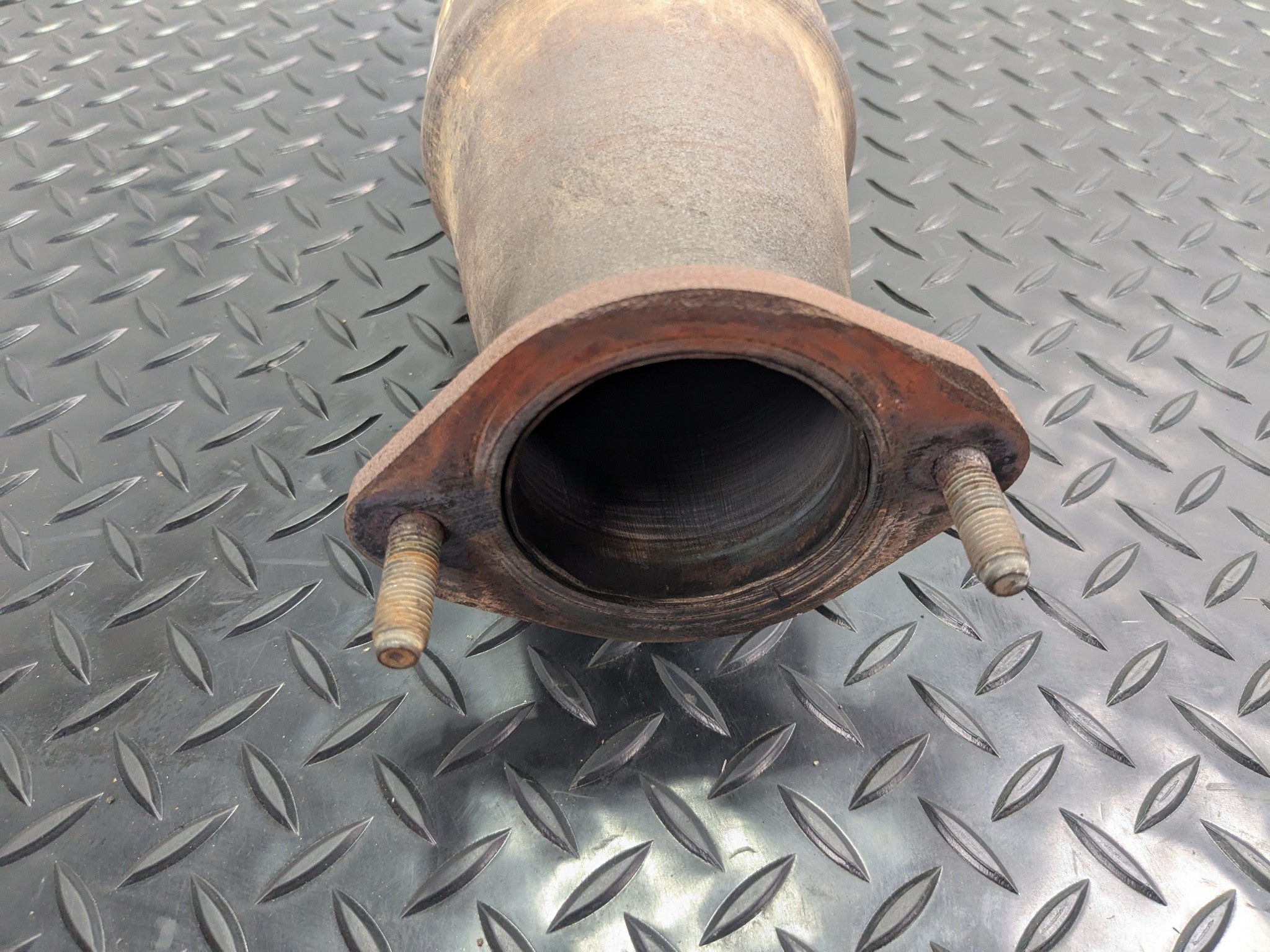 2005 - 2007 OEM NISSAN ARMADA RIGHT PASSENGER SIDE EXHAUST DOWNPIPE