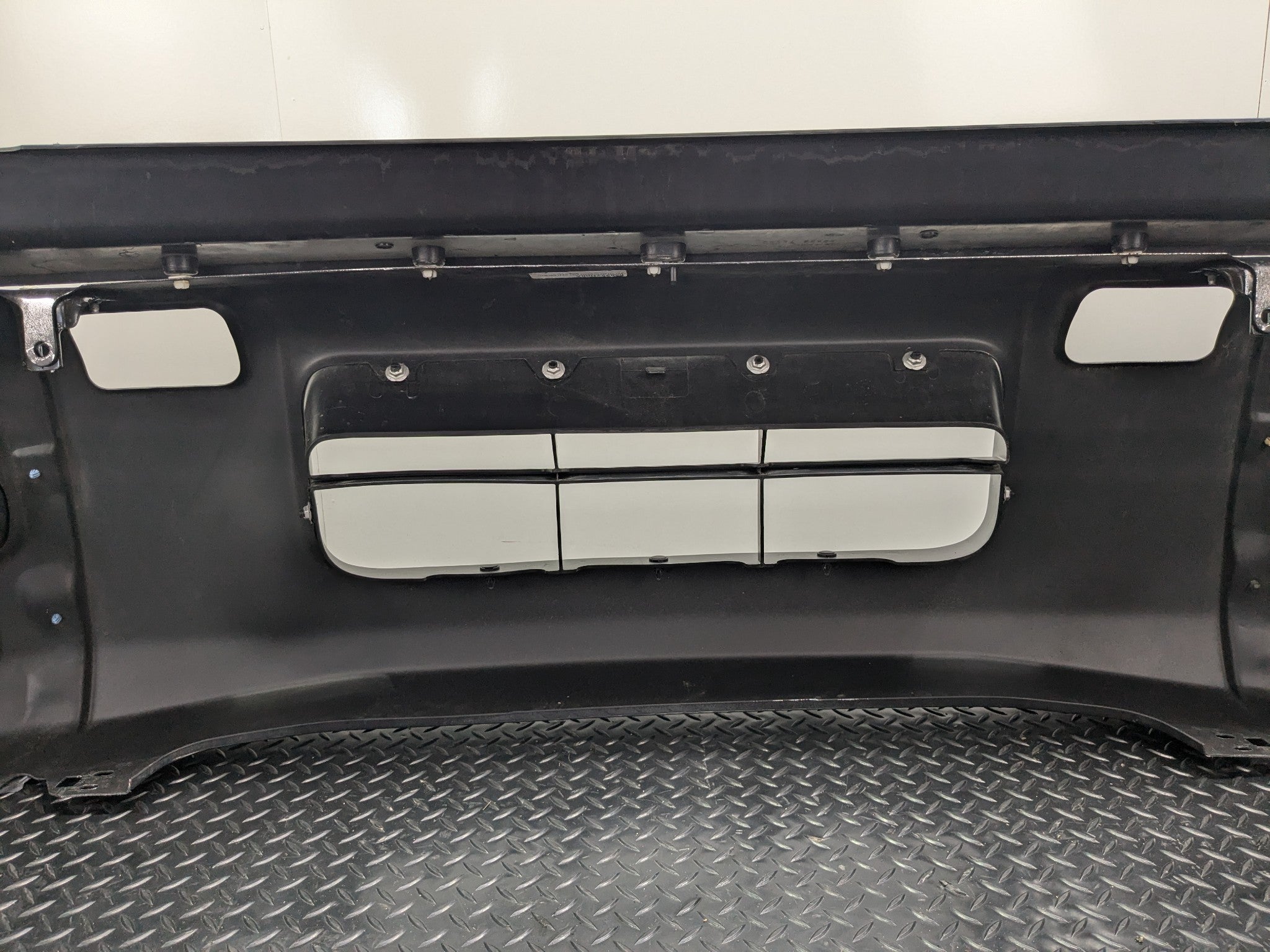 2005 - 2007 OEM NISSAN ARMADA FRONT BUMPER COVER ASSEMBLY