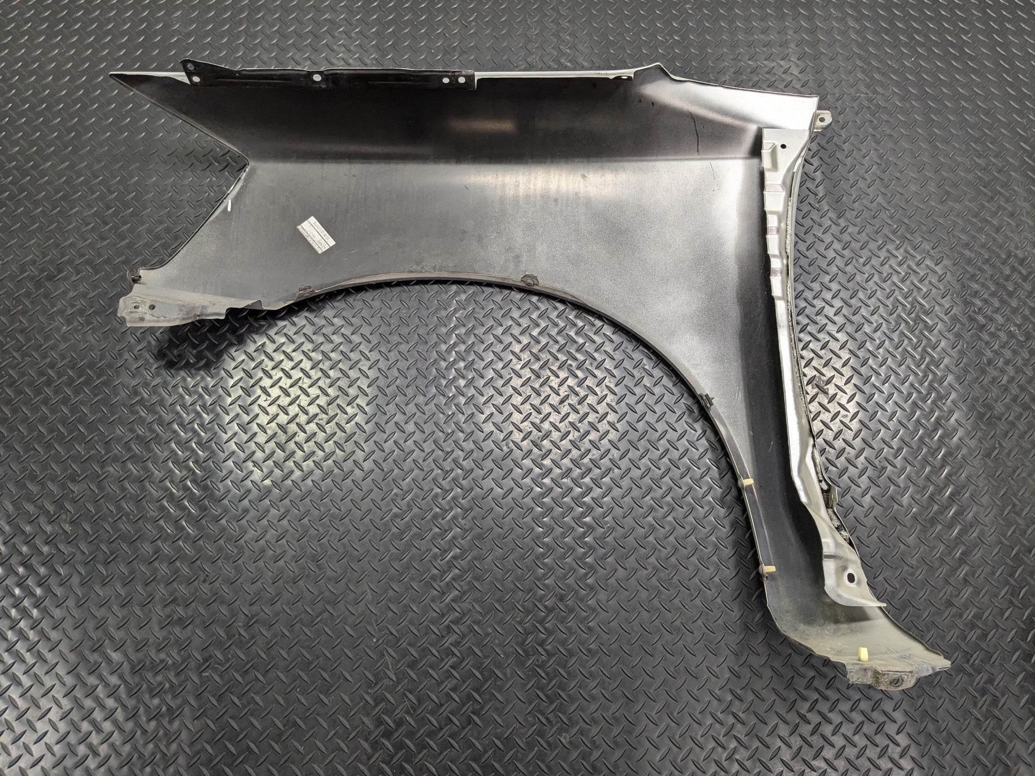 05 - 07 OEM NISSAN ARMADA FRONT RIGHT PASSENGER SIDE FENDER COVER PANEL ASSEMBLY