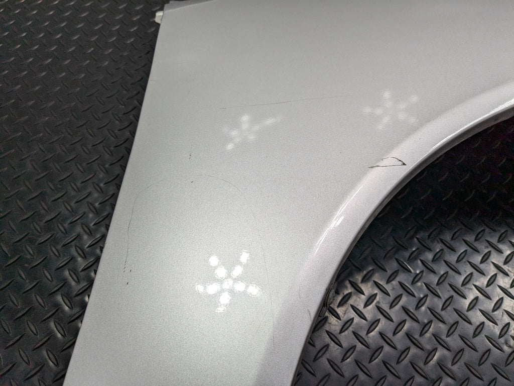 05 - 07 OEM NISSAN ARMADA FRONT RIGHT PASSENGER SIDE FENDER COVER PANEL ASSEMBLY