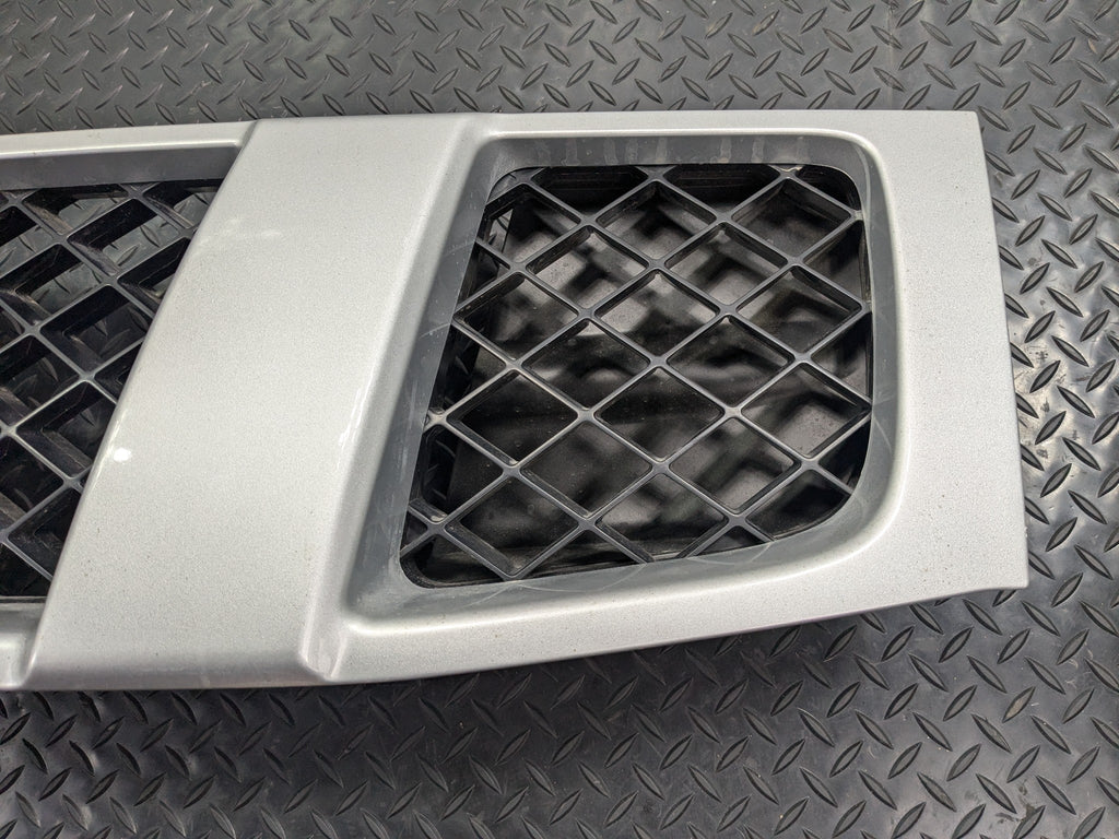 2005 - 2007 OEM NISSAN ARMADA FRONT UPPER BUMPER CENTER GRILLE WITH EMBLEM