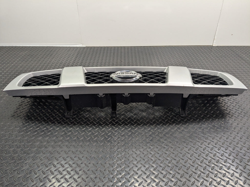2005 - 2007 OEM NISSAN ARMADA FRONT UPPER BUMPER CENTER GRILLE WITH EMBLEM