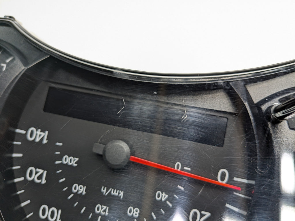 2005 - 2007 OEM NISSAN ARMADA INSTRUMENT CLUSTER GAUGES SPEEDOMETER