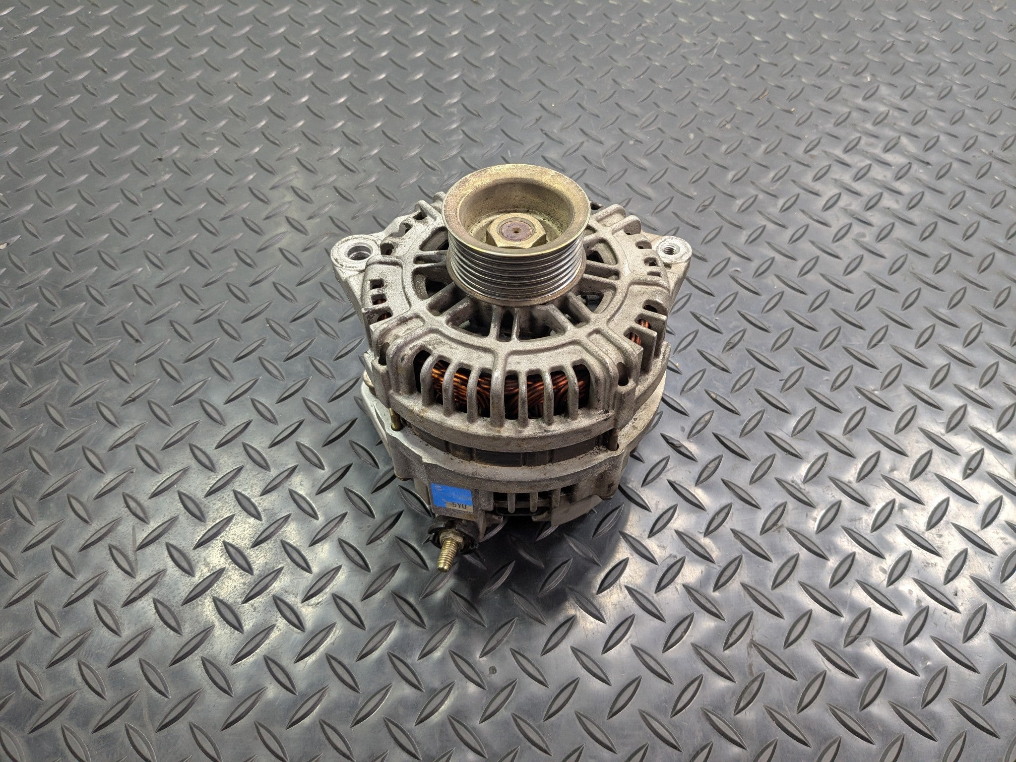 2005 - 2007 OEM NISSAN ARMADA POWER GENERATOR ENGINE MOTOR ALTERNATOR ASSEMBLY