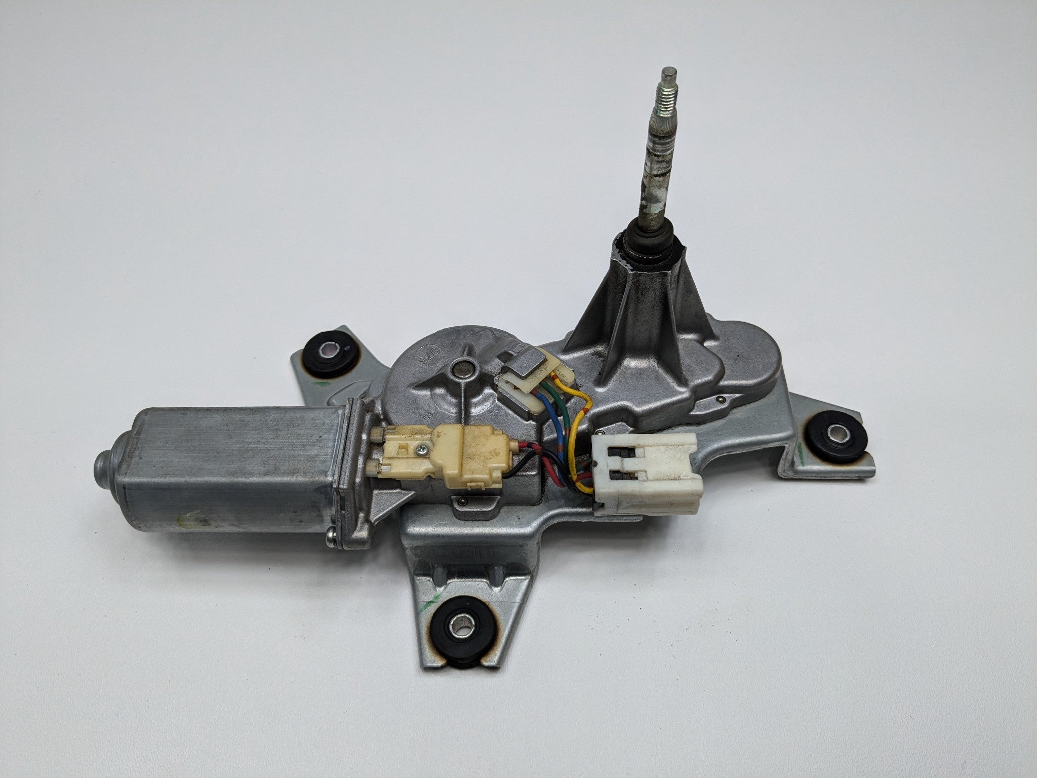 2005 - 2007 OEM NISSAN ARMADA REAR SIDE WINDSHIELD WASHER WIPER MOTOR