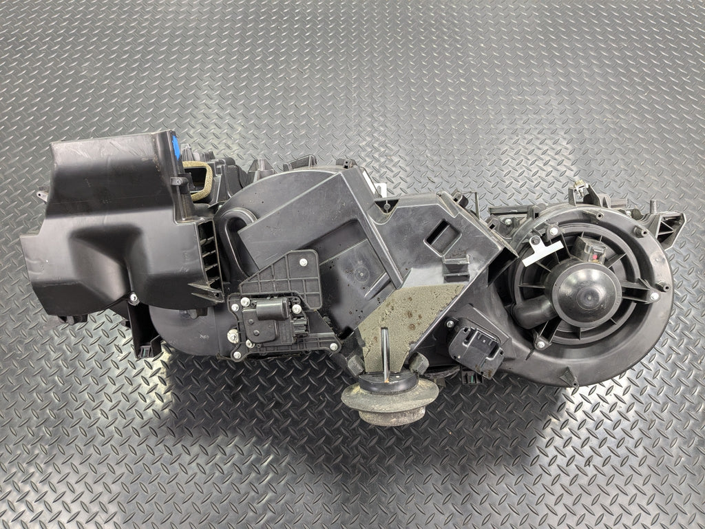 2005 - 2007 OEM NISSAN ARMADA AC EVAPORATOR HEATER CORE BOX ASSEMBLY