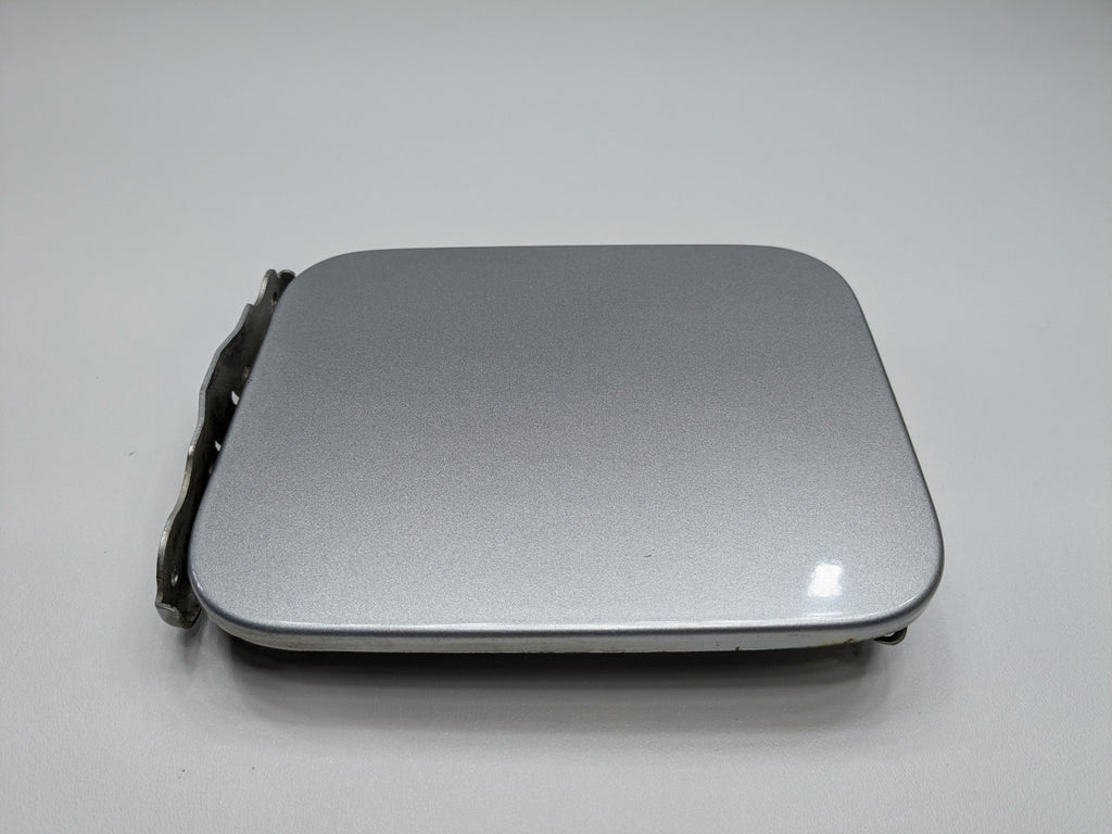 2005 - 2007 OEM NISSAN ARMADA FUEL GAS TANK FILLER DOOR
