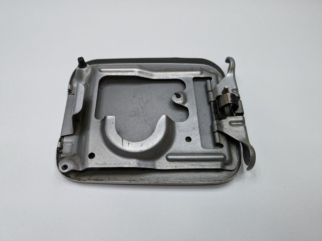 2005 - 2007 OEM NISSAN ARMADA FUEL GAS TANK FILLER DOOR