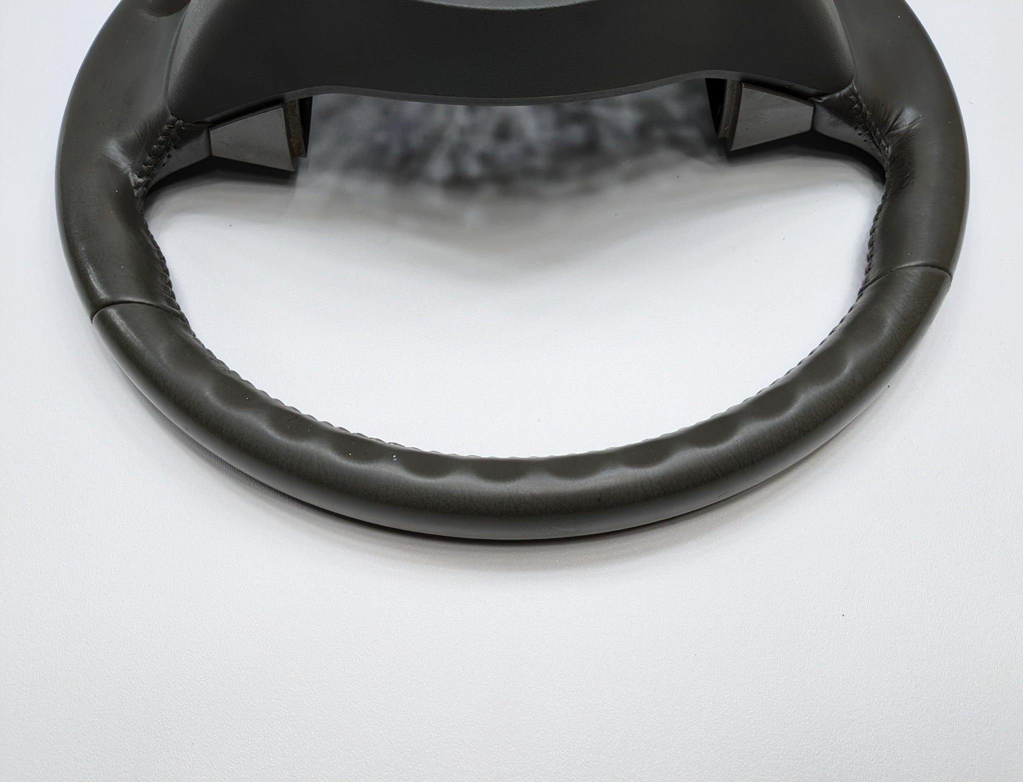 2005 - 2007 OEM NISSAN ARMADA POWER STEERING WHEEL COLUMN