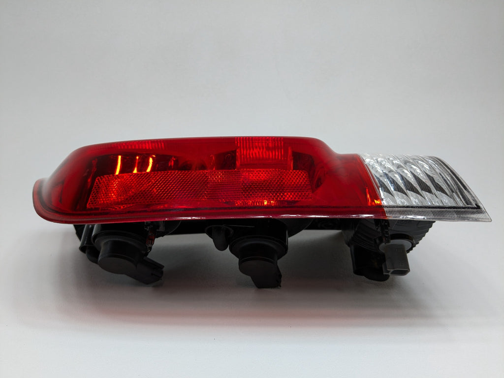 2005 - 2007 OEM NISSAN ARMADA REAR LEFT DRIVER SIDE OUTER TAIL LAMP ASSEMBLY