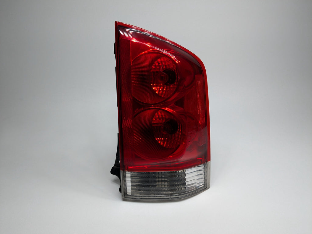 2005 - 2007 OEM NISSAN ARMADA REAR RIGHT PASSENGER SIDE OUTER TAIL LAMP ASSEMBLY