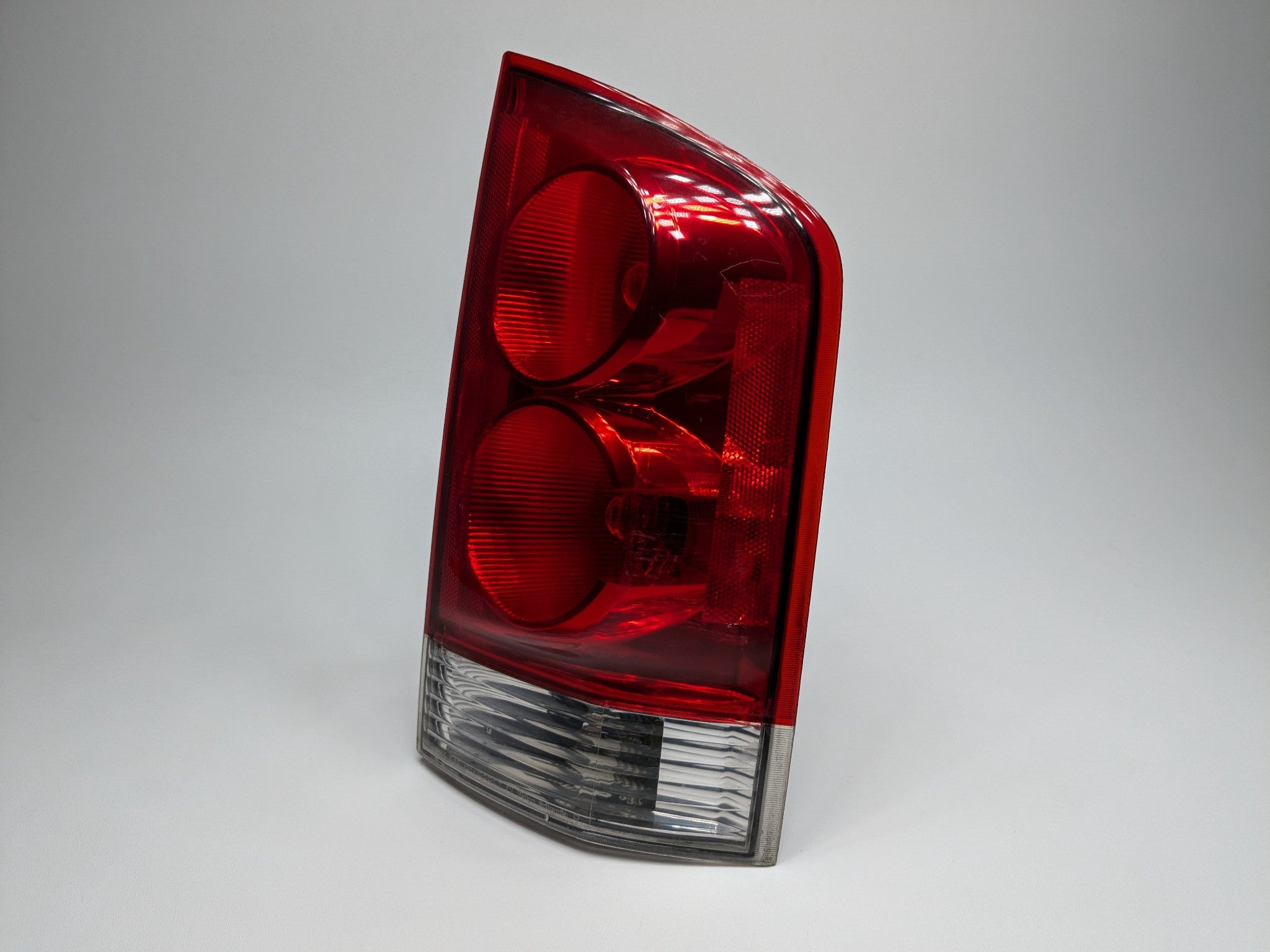 2005 - 2007 OEM NISSAN ARMADA REAR RIGHT PASSENGER SIDE OUTER TAIL LAMP ASSEMBLY