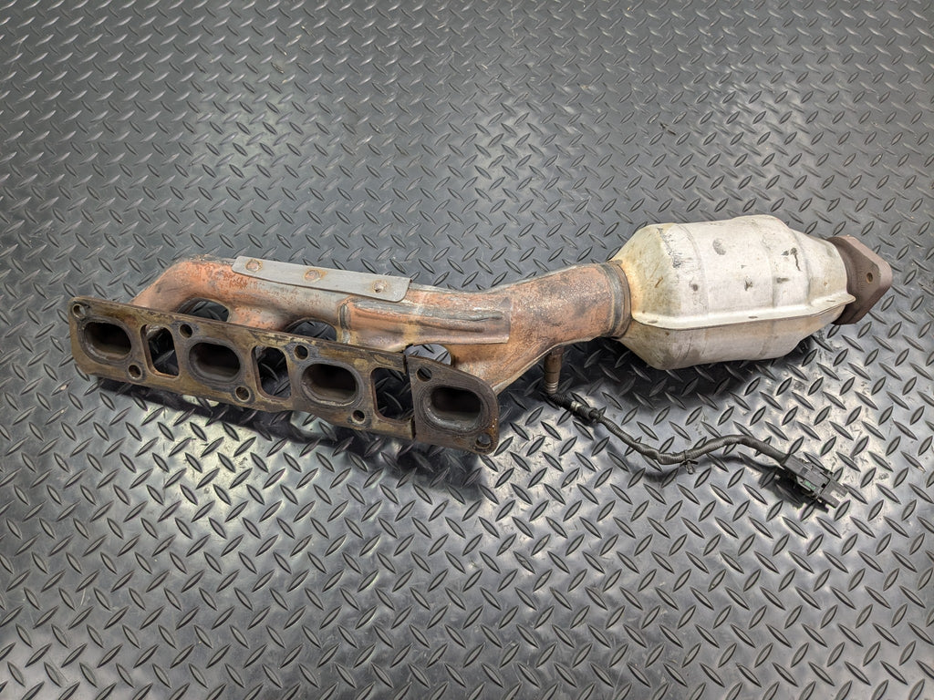 2005 - 2007 OEM NISSAN ARMADA LEFT DRIVER SIDE EXHAUST MANIFOLD