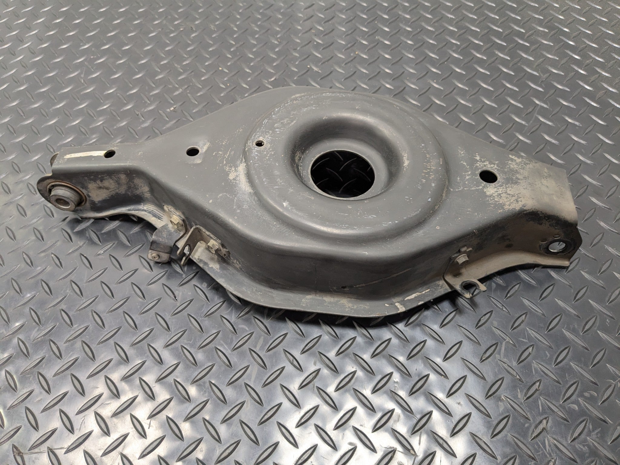 2005 - 2007 OEM NISSAN ARMADA REAR LEFT DRIVER SIDE LOWER CONTROL ARM