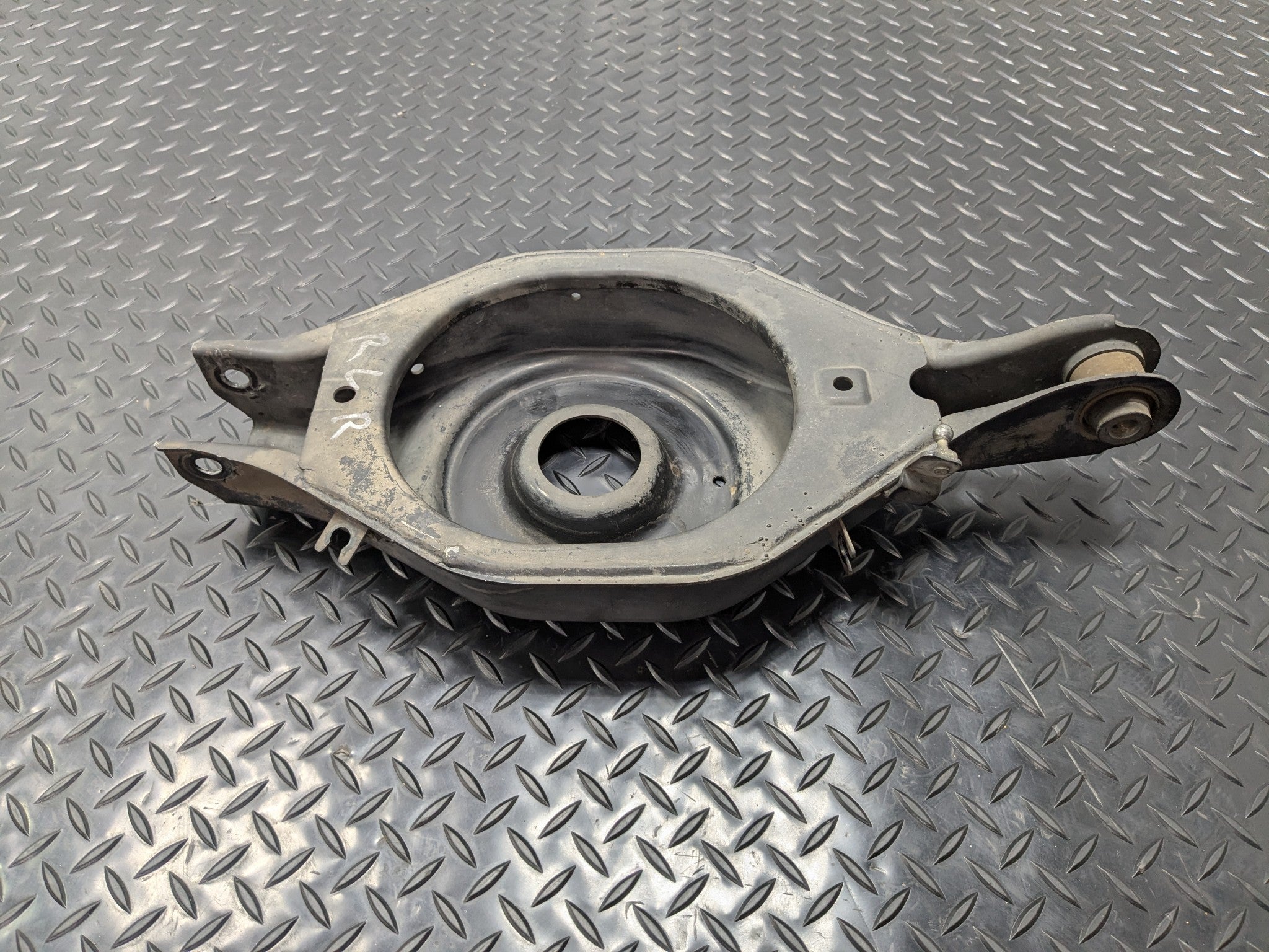 2005 - 2007 OEM NISSAN ARMADA REAR LEFT DRIVER SIDE LOWER CONTROL ARM
