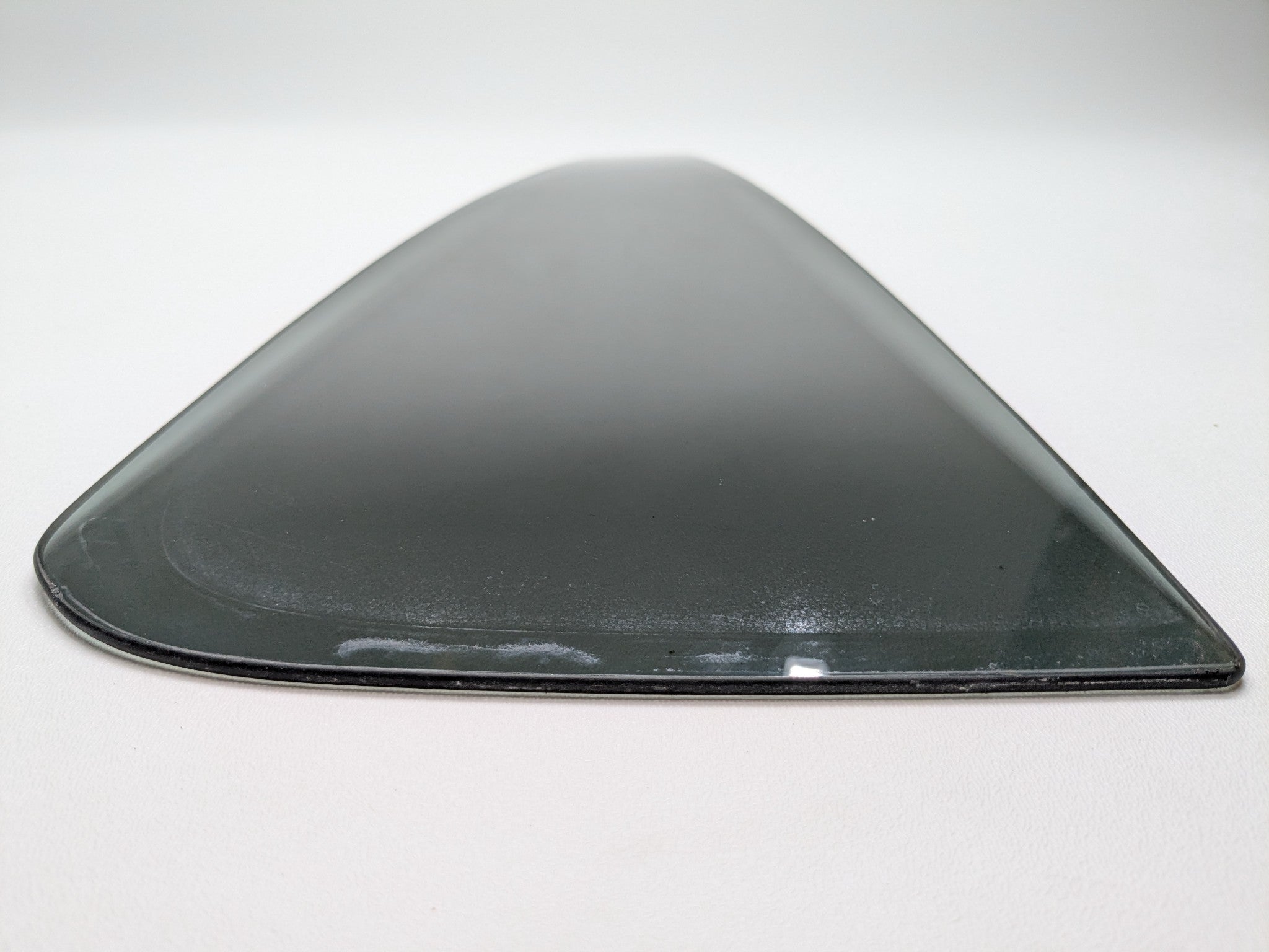 2005 - 2007 OEM NISSAN ARMADA REAR LEFT DRIVER SIDE DOOR VENT WINDOW GLASS