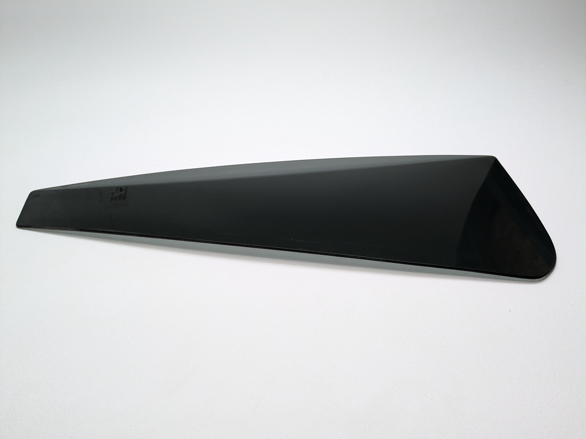 2005 - 2007 OEM NISSAN ARMADA REAR LEFT DRIVER SIDE DOOR VENT WINDOW GLASS