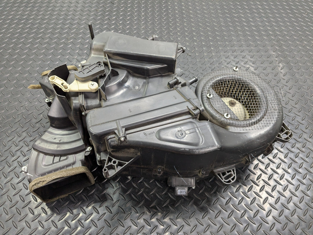 2005 - 2007 OEM NISSAN ARMADA REAR A/C HEATER EVAPORATOR ASSEMBLY