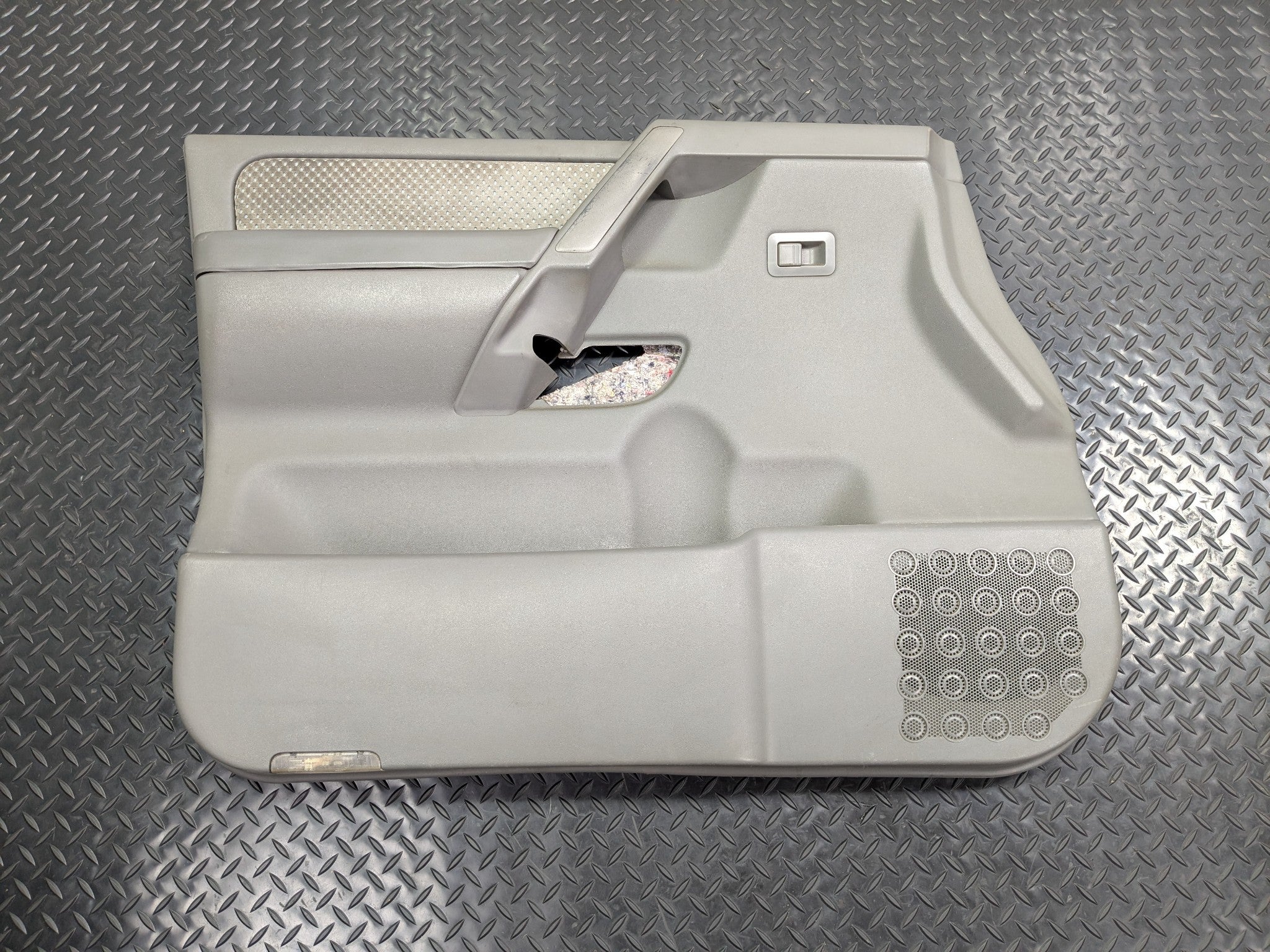 2005 - 2007 OEM NISSAN ARMADA FRONT LEFT DRIVER SIDE DOOR TRIM PANEL GREY