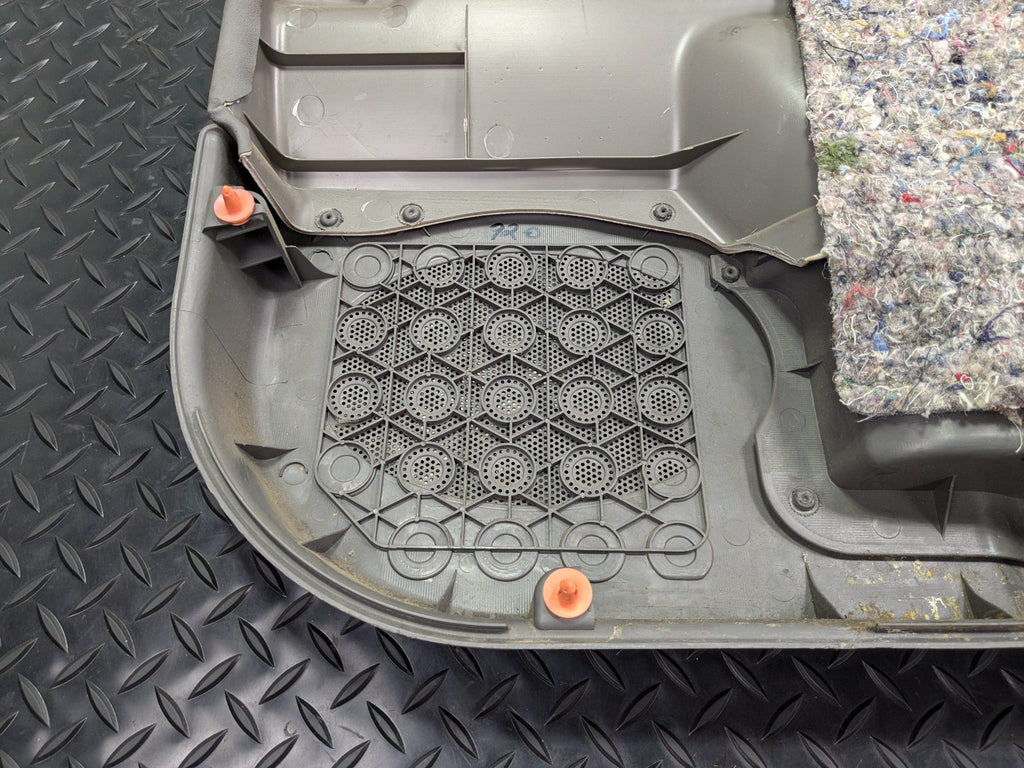 2005 - 2007 OEM NISSAN ARMADA FRONT LEFT DRIVER SIDE DOOR TRIM PANEL GREY