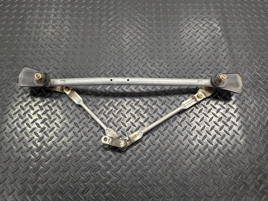 2005 - 2007 OEM NISSAN ARMADA FRONT WINDSHIELD WIPER TRANSMISSION LINKAGE