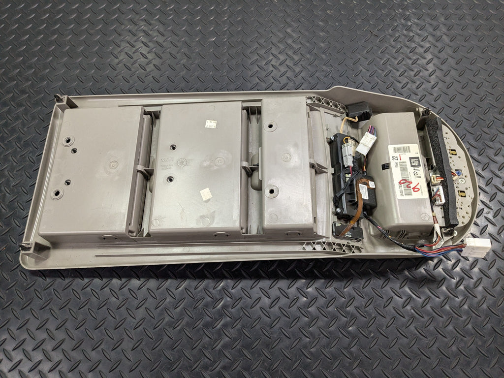 2005 - 2007 OEM NISSAN ARMADA FRONT ROOF OVERHEAD CONSOLE DOME LIGHT STORAGE