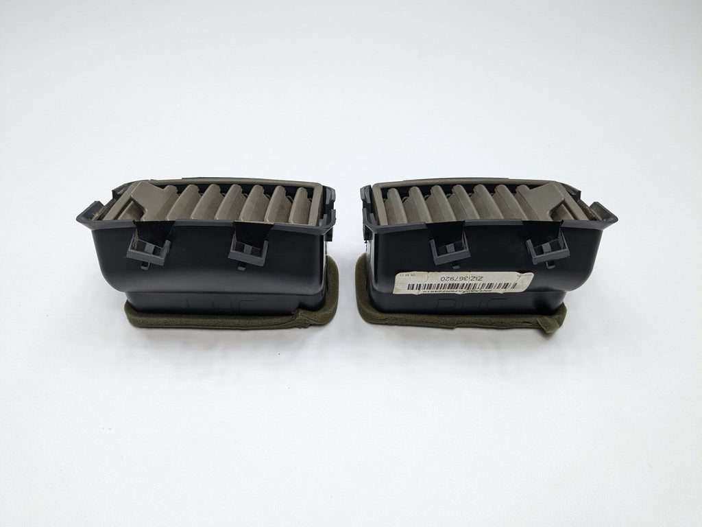 2005 - 2007 OEM NISSAN ARMADA FRONT CENTER AC CONDITIONING HEATER AIR VENT