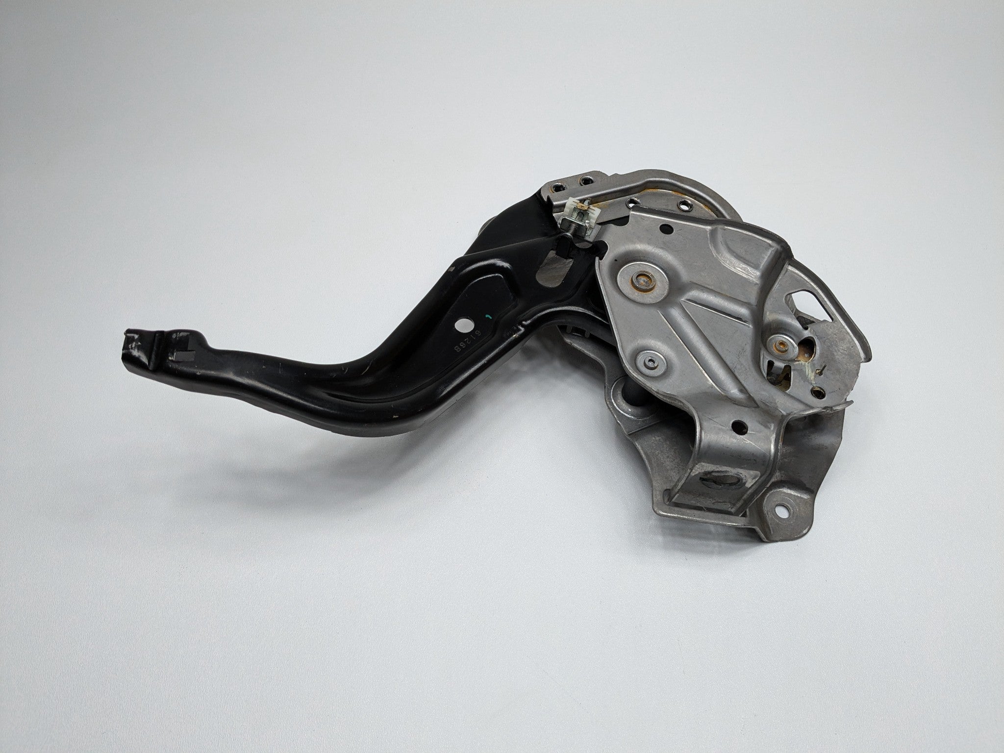 2005 - 2007 OEM NISSAN ARMADA EMERGENCY PARKING BRAKE PEDAL ASSEMBLY