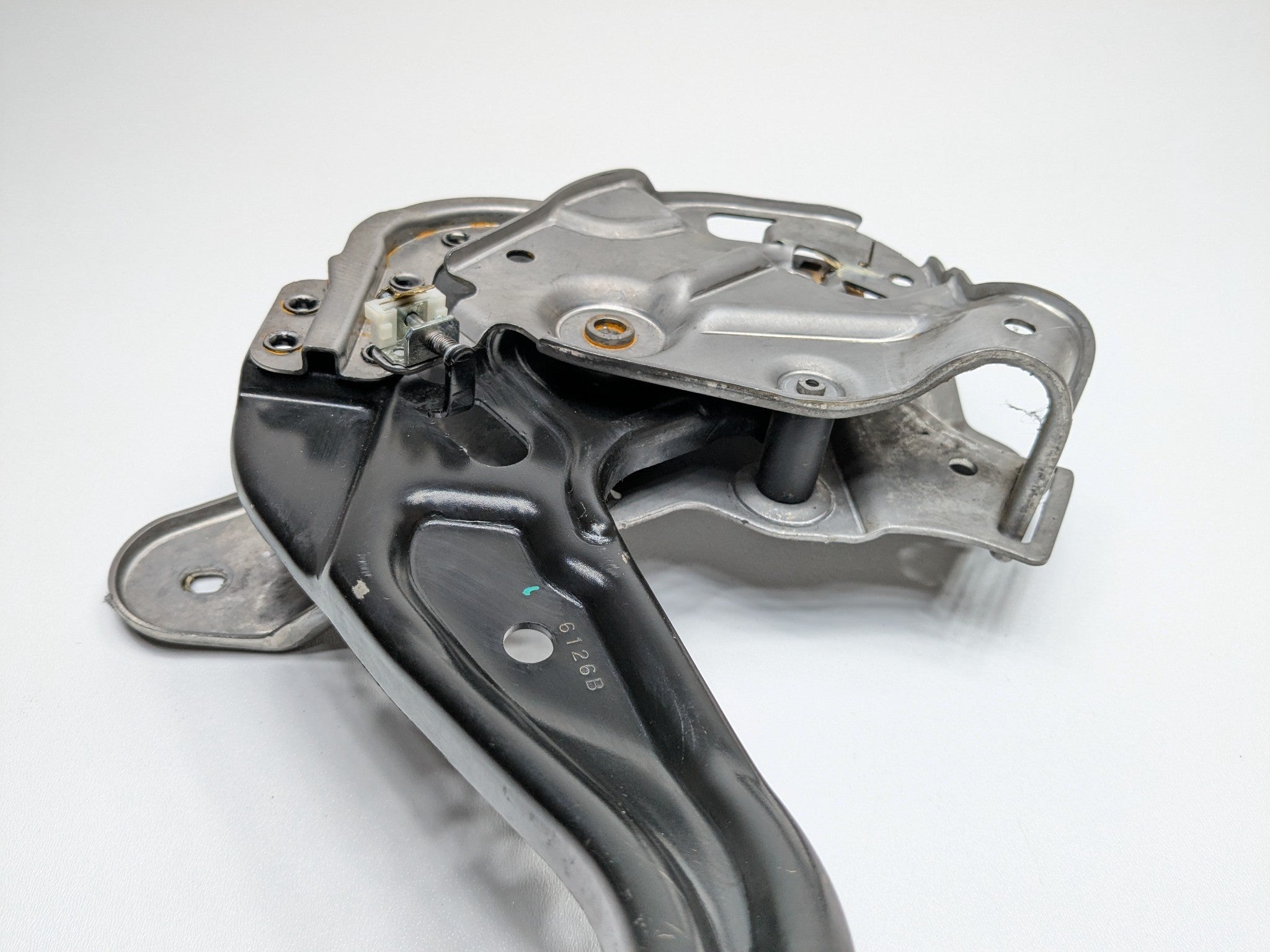 2005 - 2007 OEM NISSAN ARMADA EMERGENCY PARKING BRAKE PEDAL ASSEMBLY
