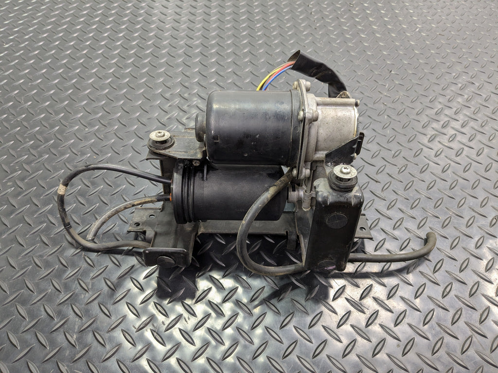 2005 - 2007 OEM NISSAN ARMADA AIR SUSPENSION COMPRESSOR PUMP