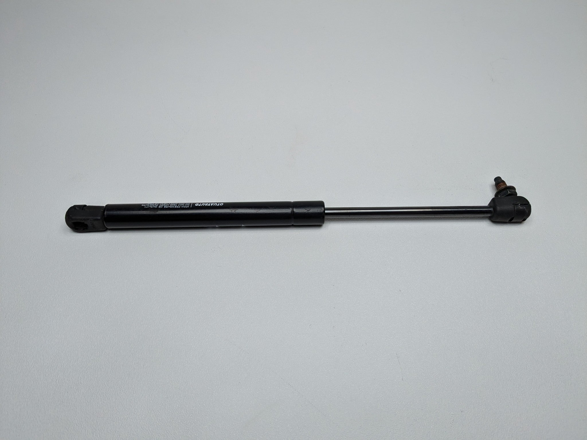 2005 - 2007 OEM NISSAN ARMADA RIGHT PASSENGER HOOD LIFT SUPPORT STRUT SHOCK
