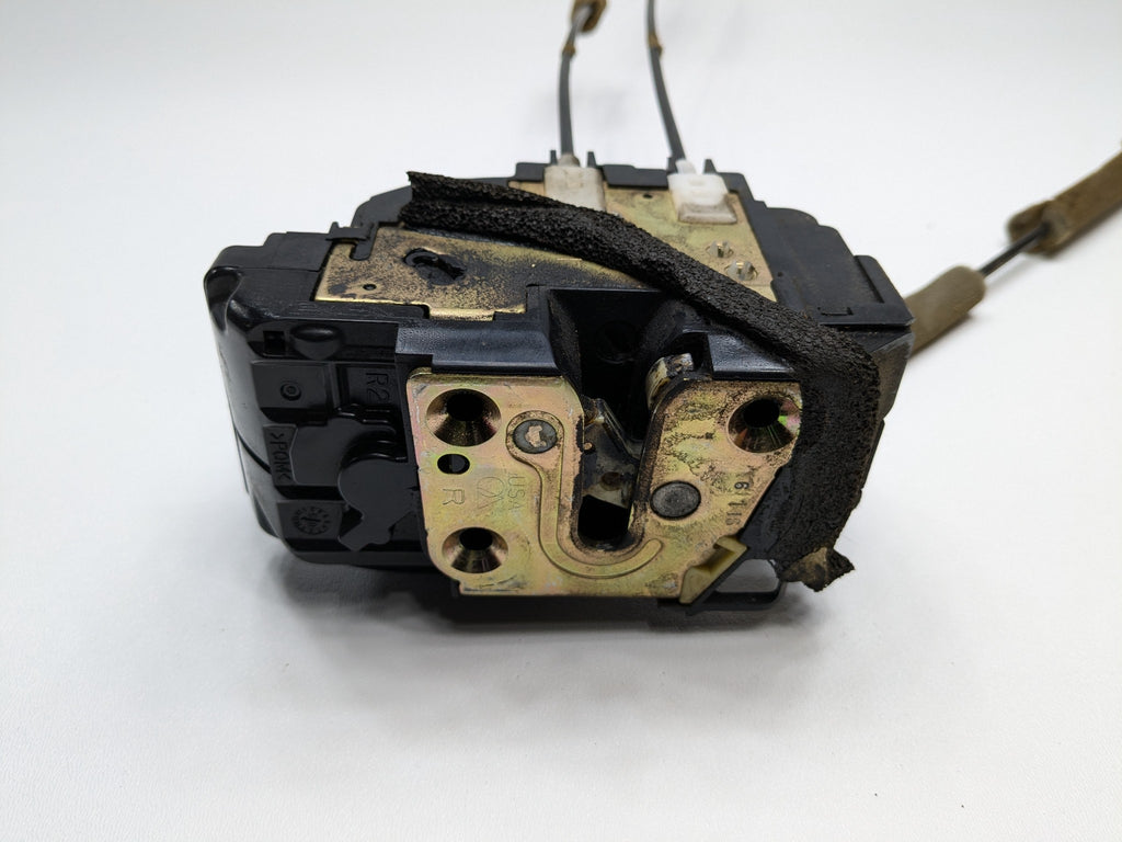 05 - 07 OEM NISSAN ARMADA FRONT RIGHT PASSENGER SIDE DOOR LOCK LATCH ACTUATOR