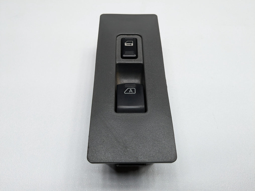 2005 - 2007 OEM NISSAN ARMADA FRONT PASSENGER RIGHT SIDE WINDOW SWITCH BLACK