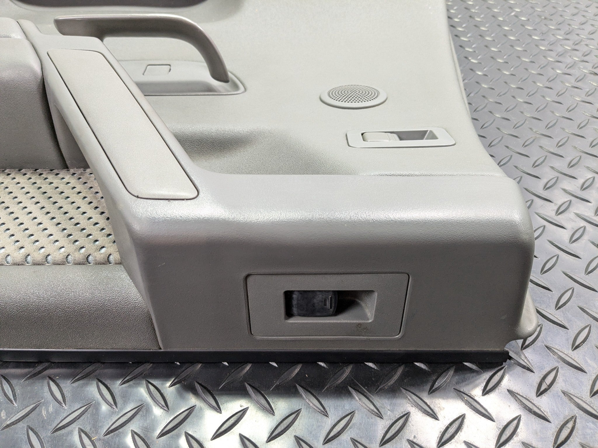 2005 - 2007 OEM NISSAN ARMADA REAR RIGHT PASSENGER SIDE DOOR TRIM PANEL GREY