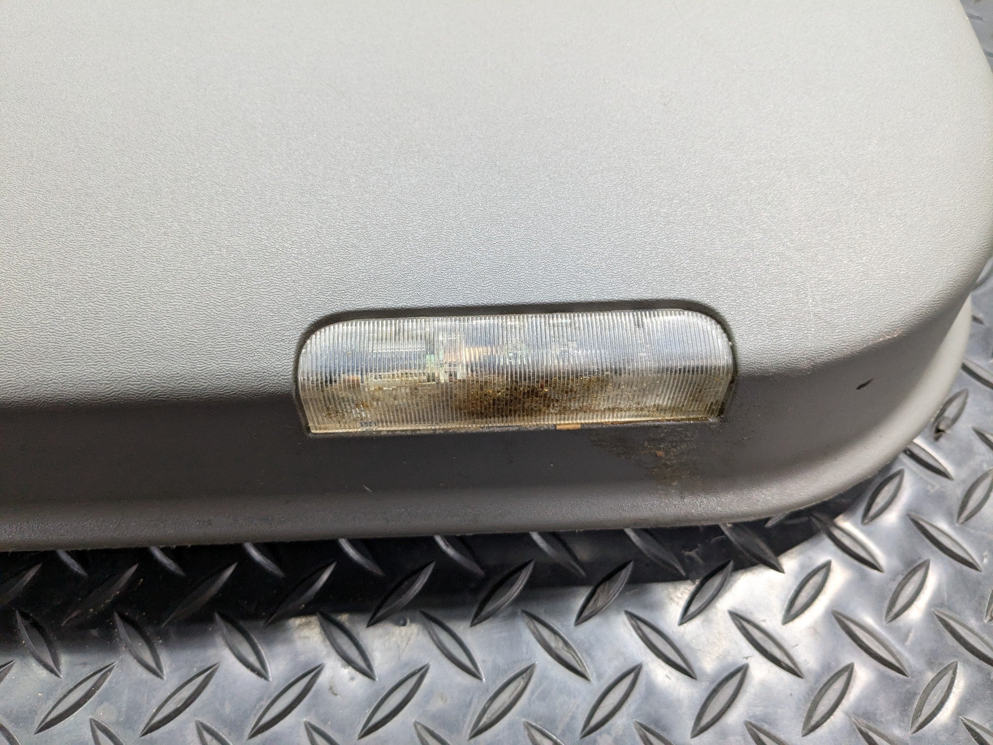 2005 - 2007 OEM NISSAN ARMADA FRONT RIGHT PASSENGER SIDE DOOR TRIM PANEL GREY